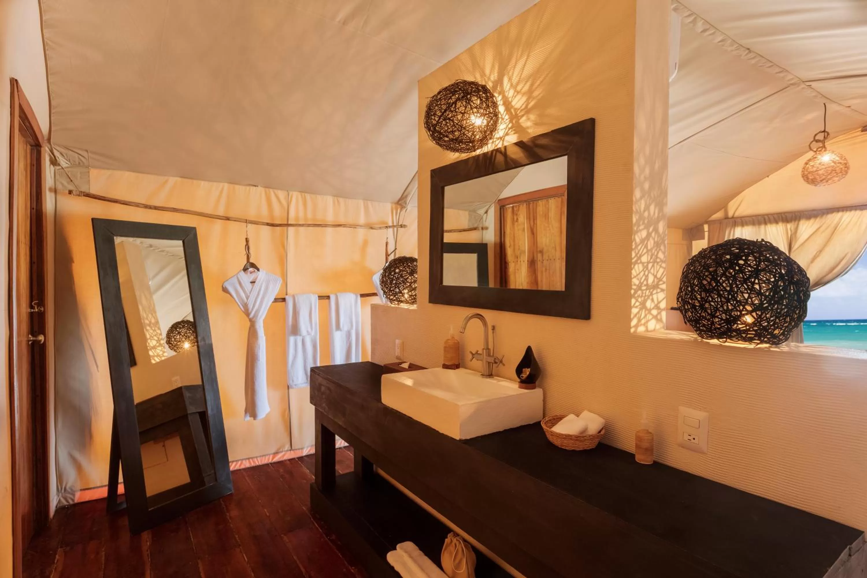 Bathroom, Bed in Our Habitas Tulum - Adults Only