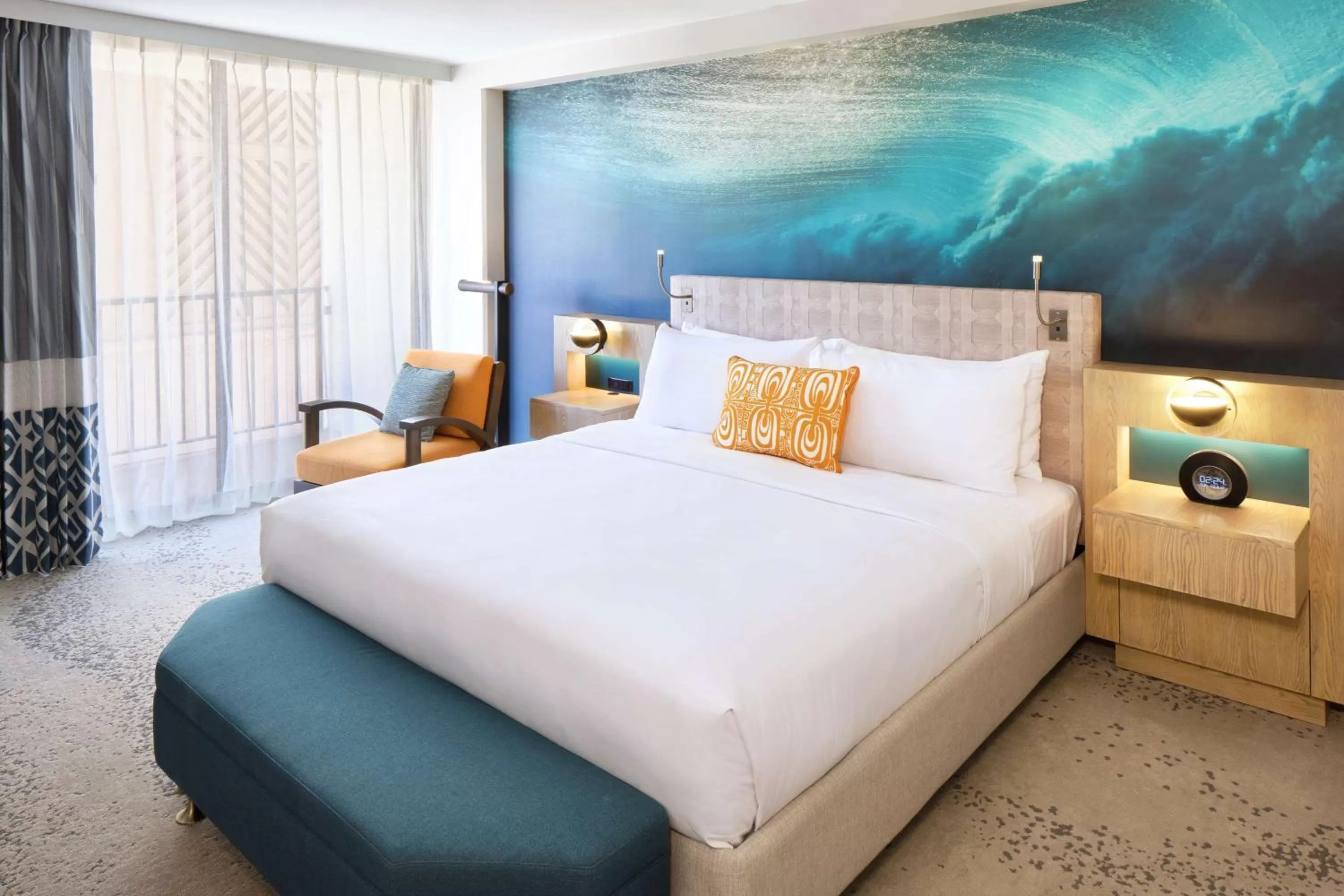 Bedroom, Bed in OUTRIGGER Waikiki Beachcomber Hotel