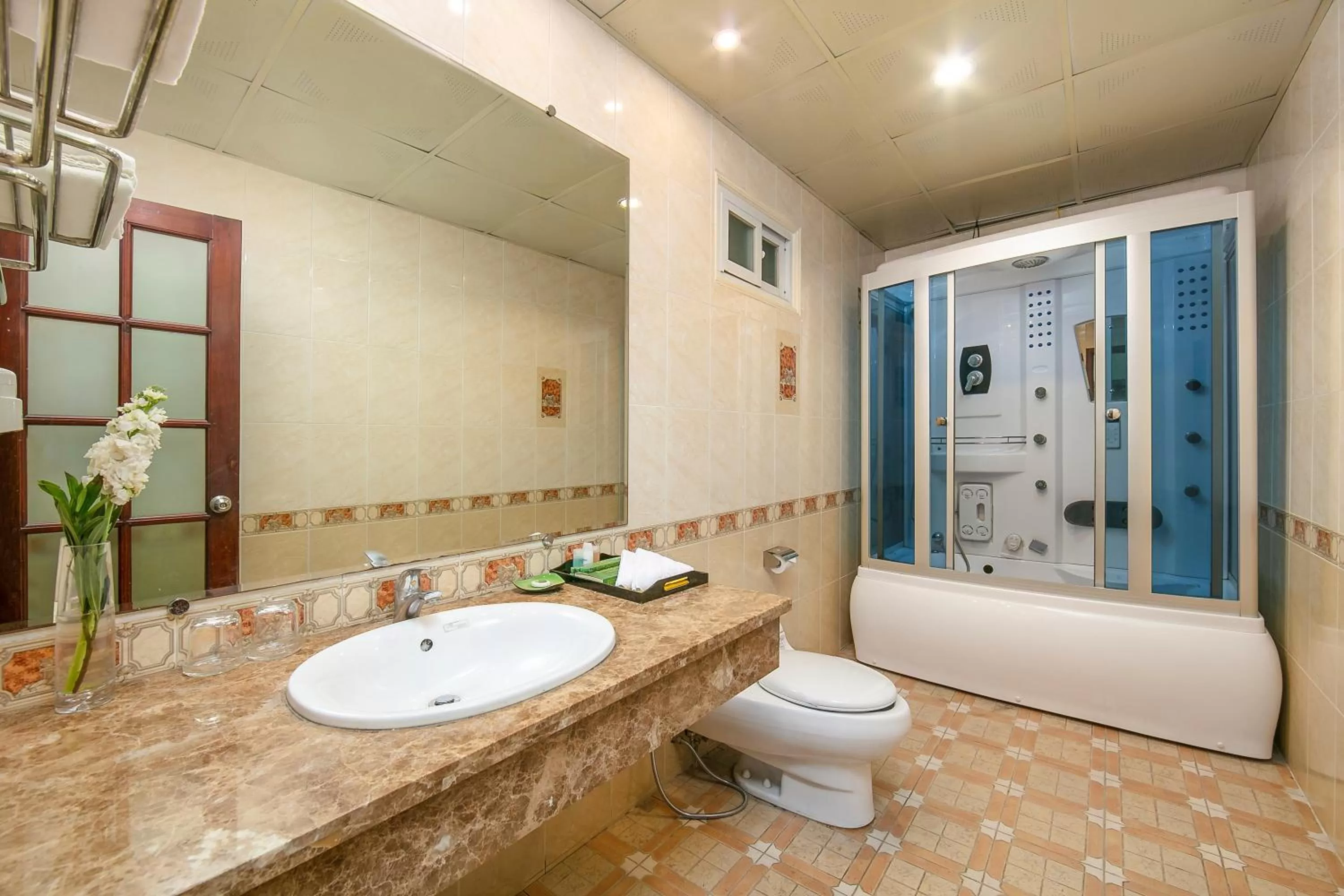 Toilet, Bathroom in Emerald Boutique Hotel