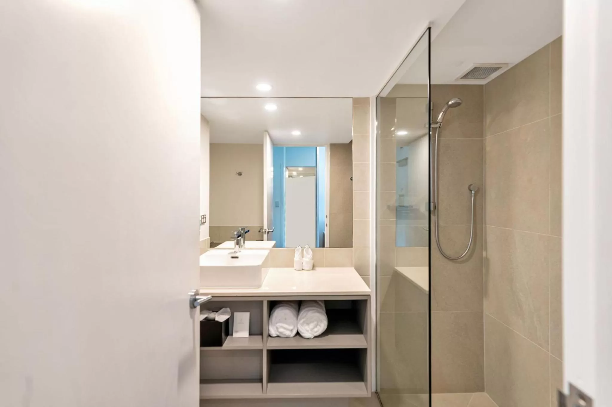 Bathroom in Novotel Cairns Oasis Resort