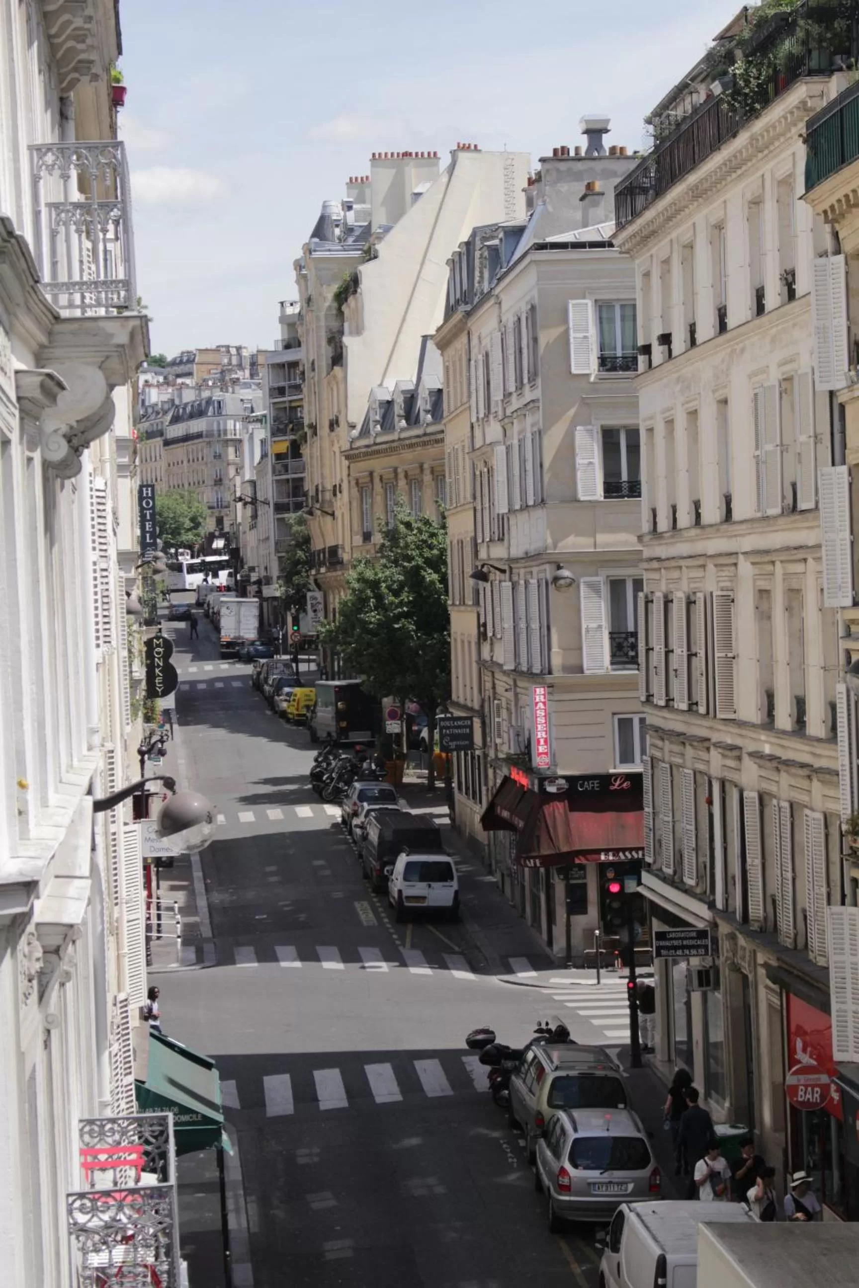 Neighbourhood in Hotel Trinité Haussmann
