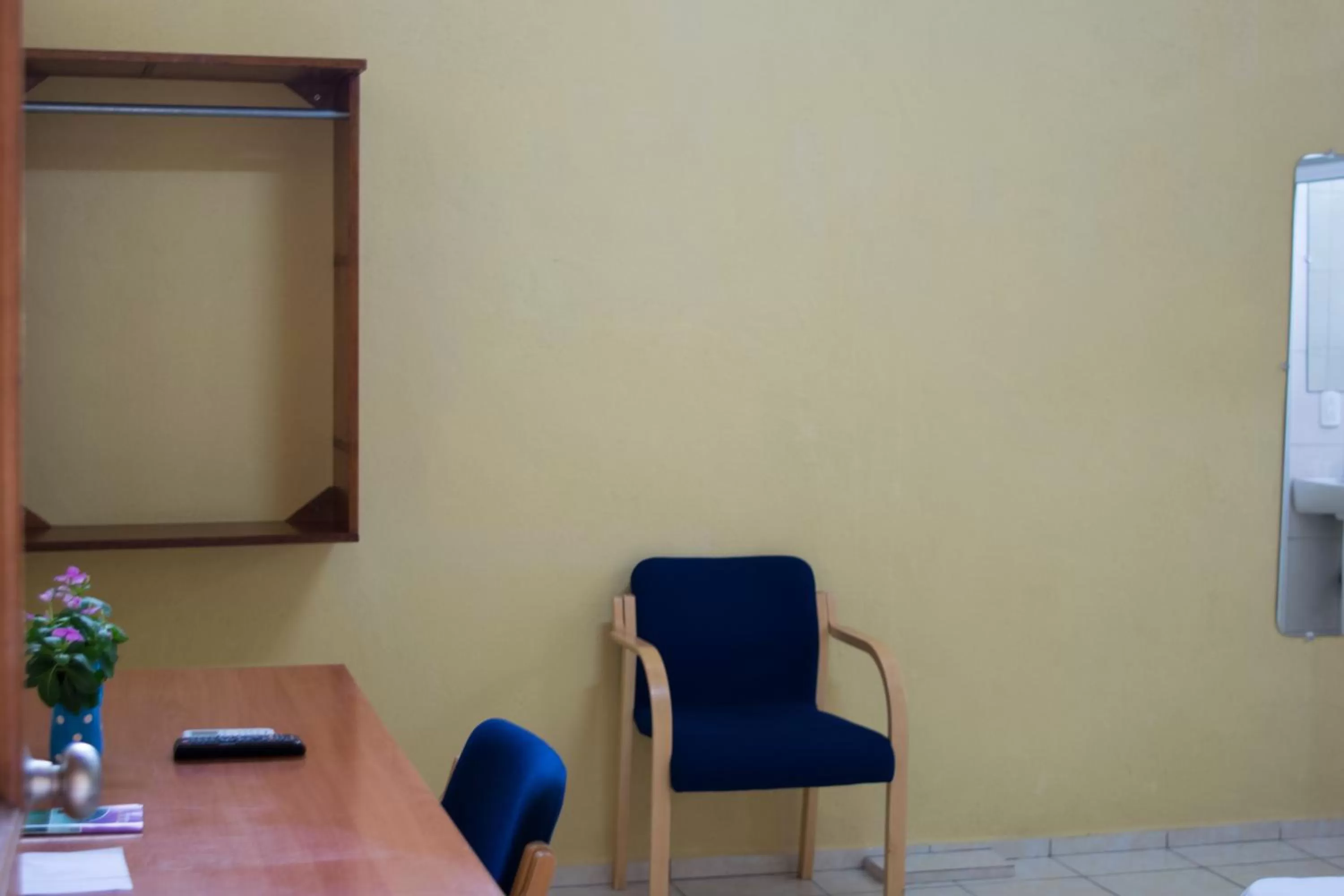 Photo of the whole room in Hotel Valerie