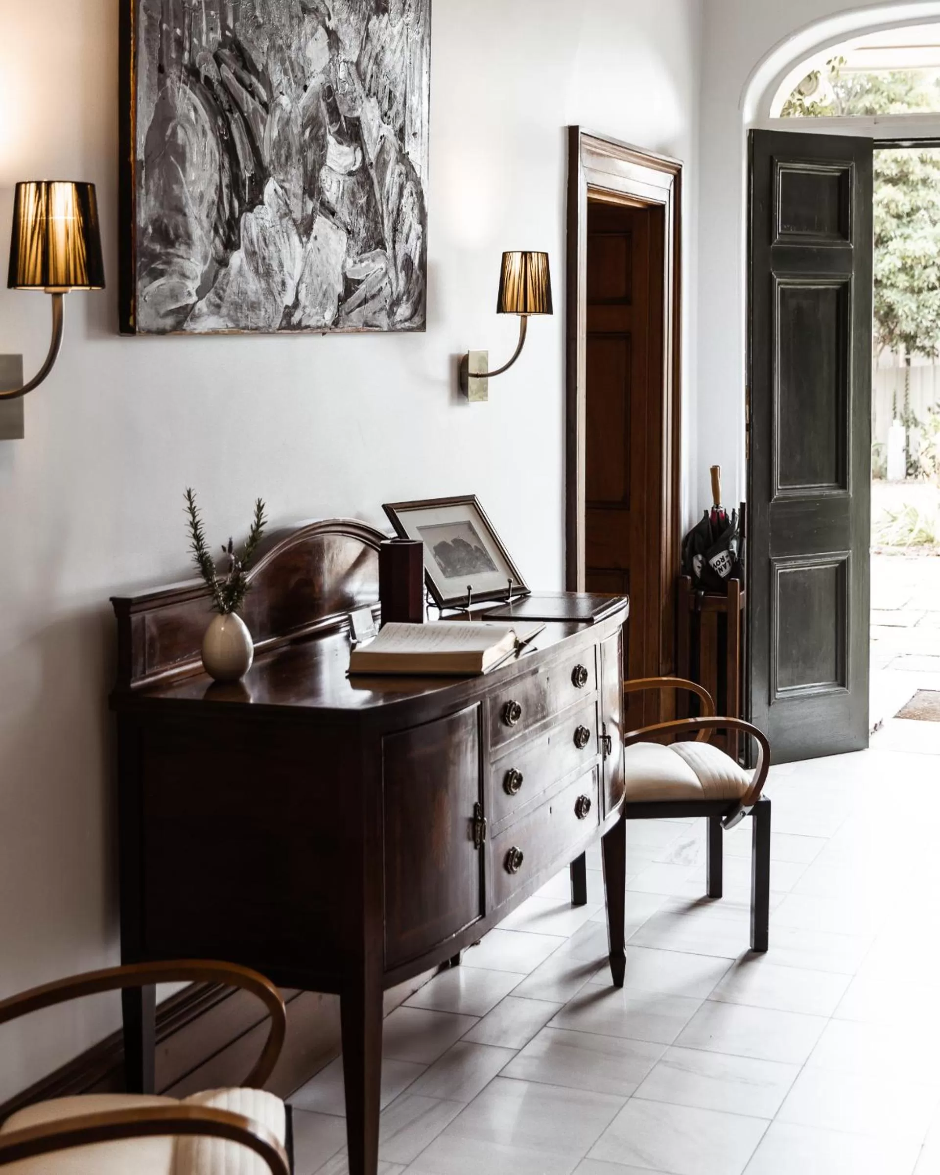 Decorative detail in Islington Hotel