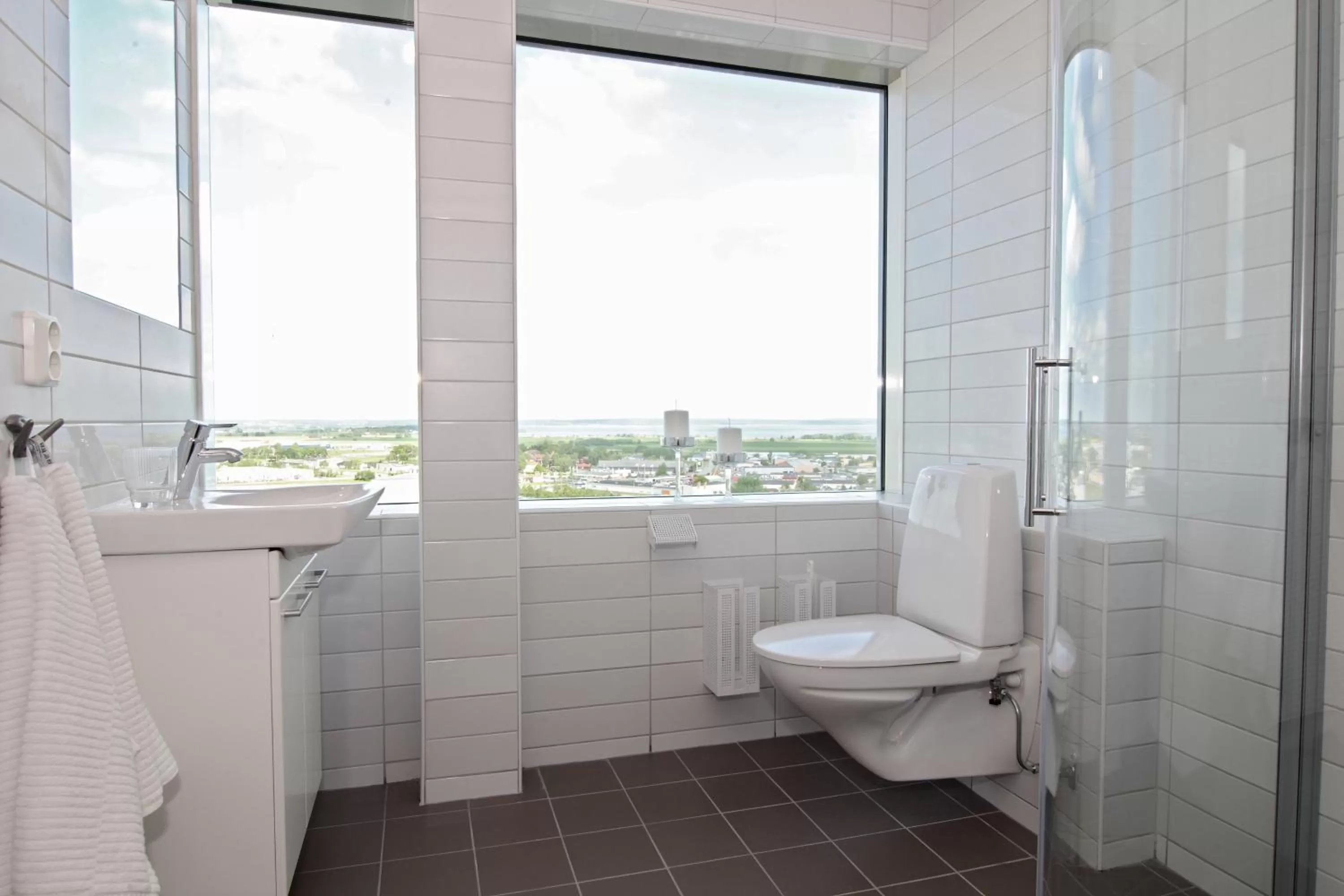 Bathroom in Sky Hotel Apartments Tornet