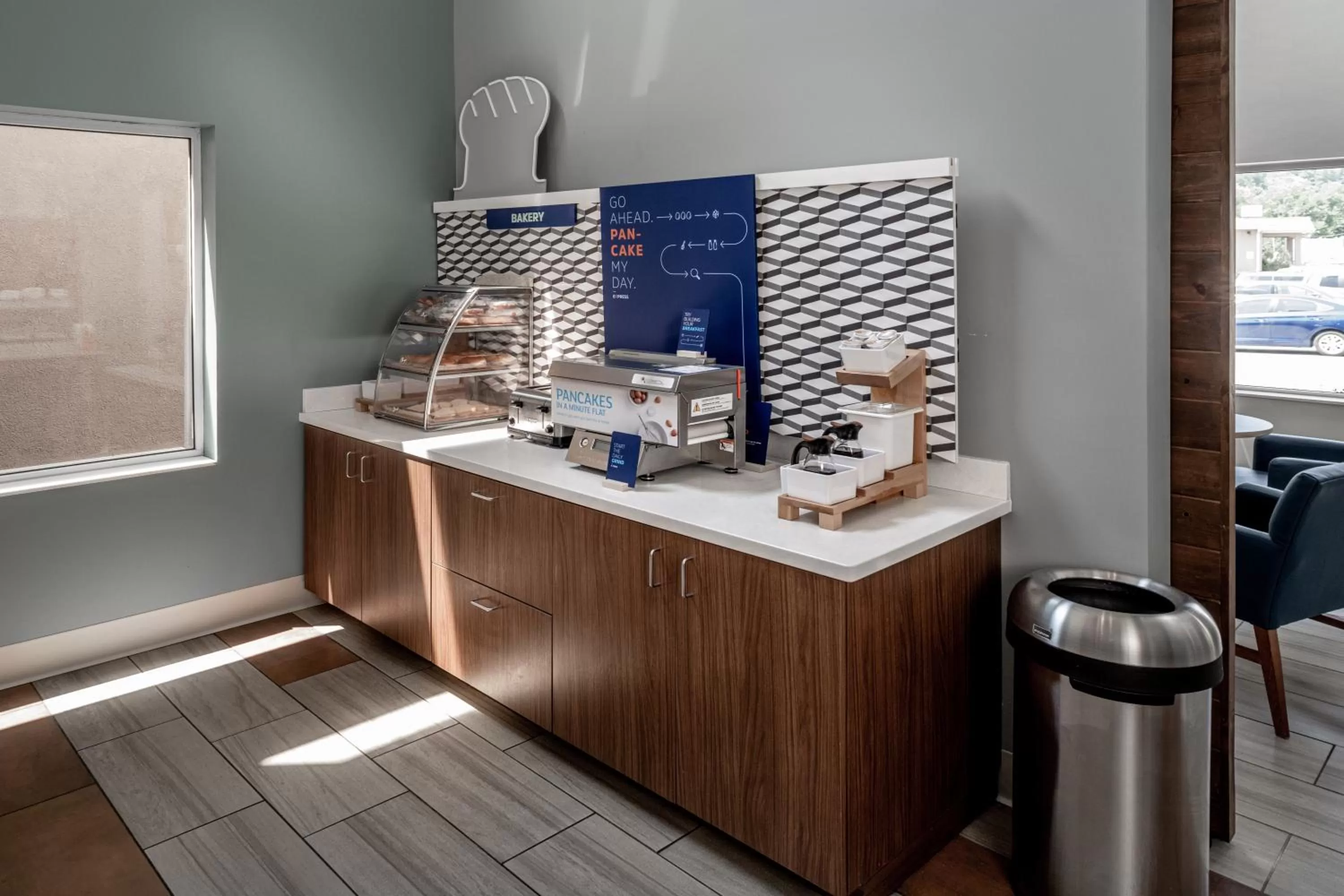 Buffet breakfast in Holiday Inn Express and Suites Pikeville by IHG