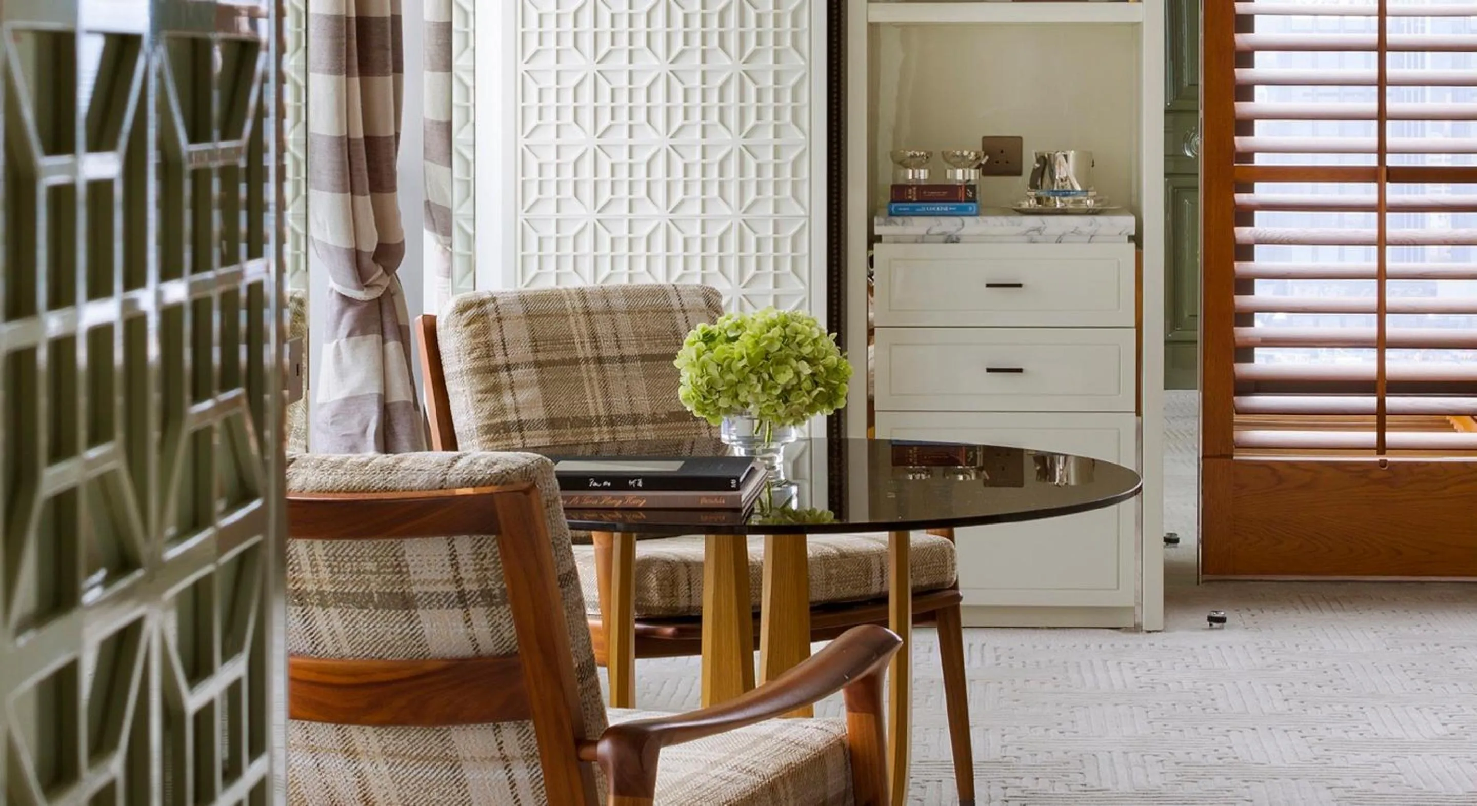Living room in Rosewood Hong Kong