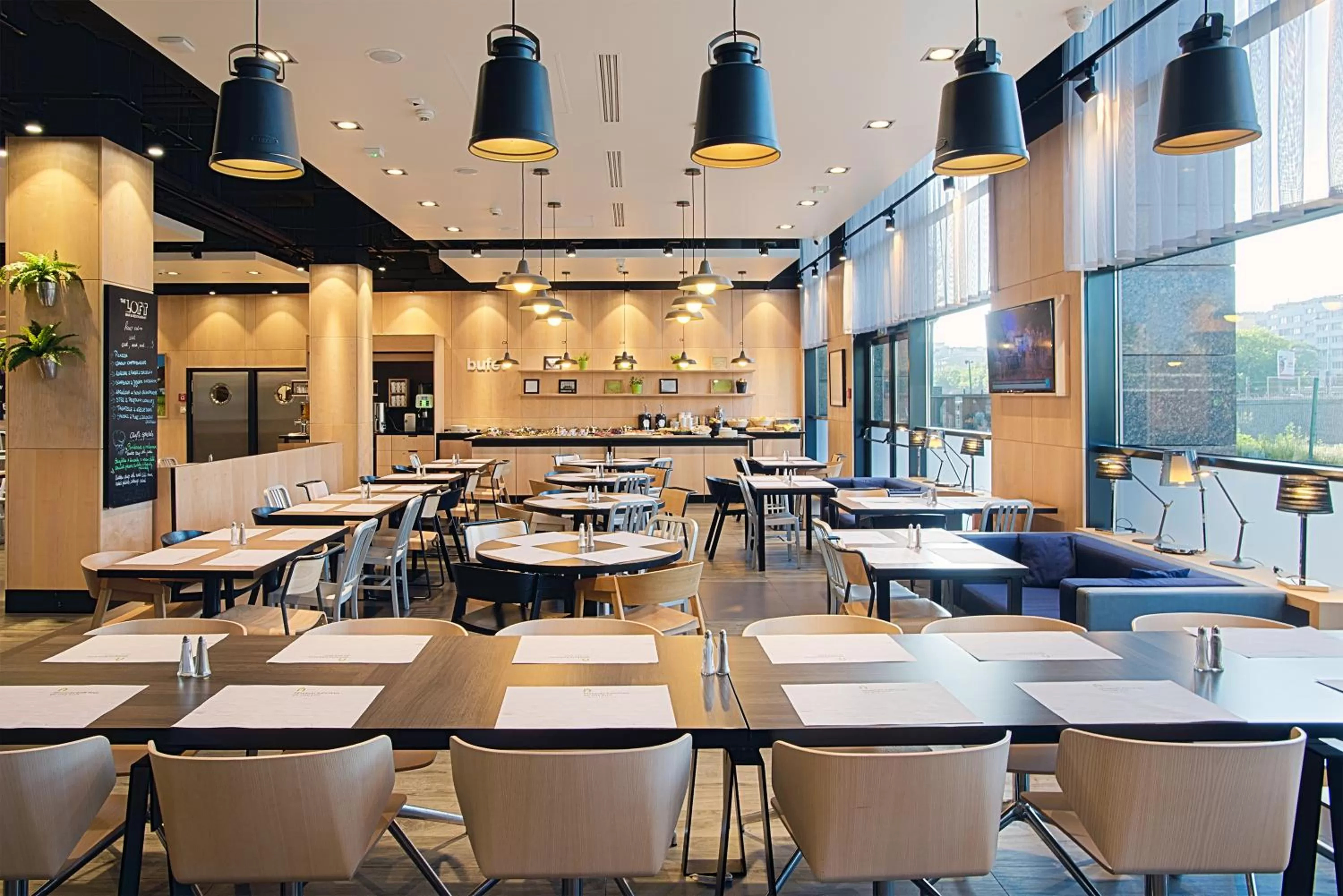 Restaurant/places to eat in CAMPANILE PRIME Warszawa Centrum