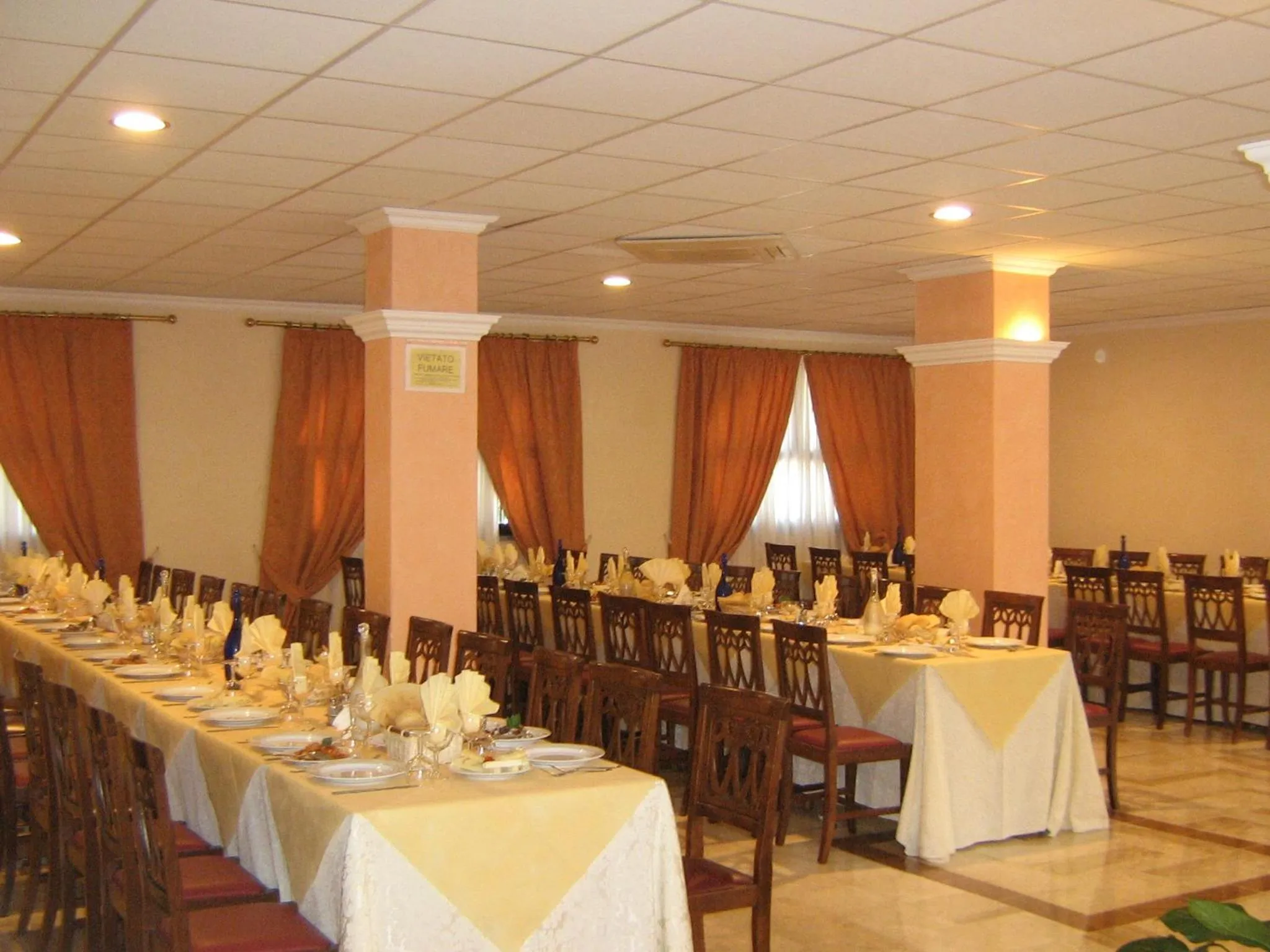 Restaurant/places to eat in Hotel Villa Delle Rose