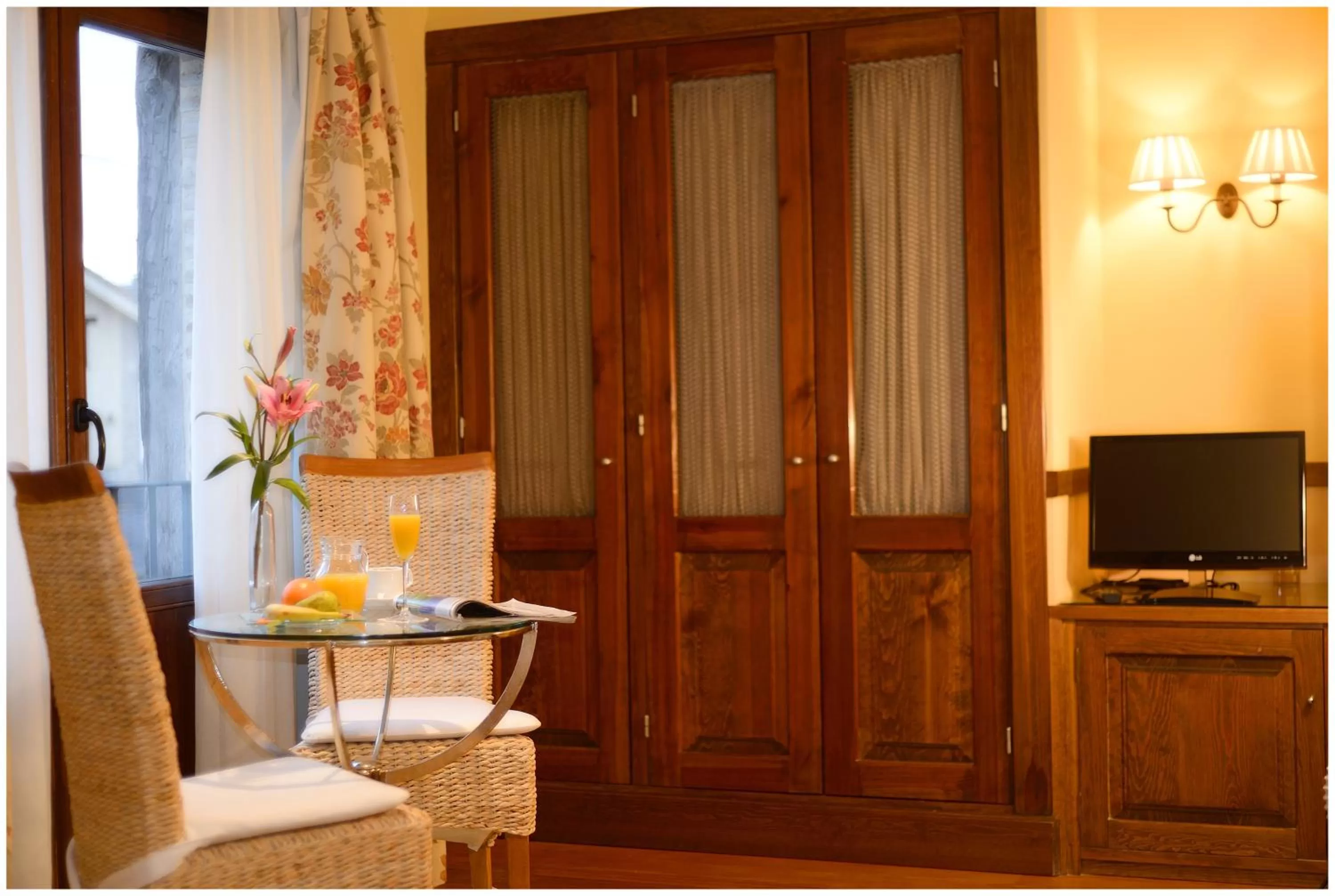 TV/Entertainment Center in El Rincón de Rascafría