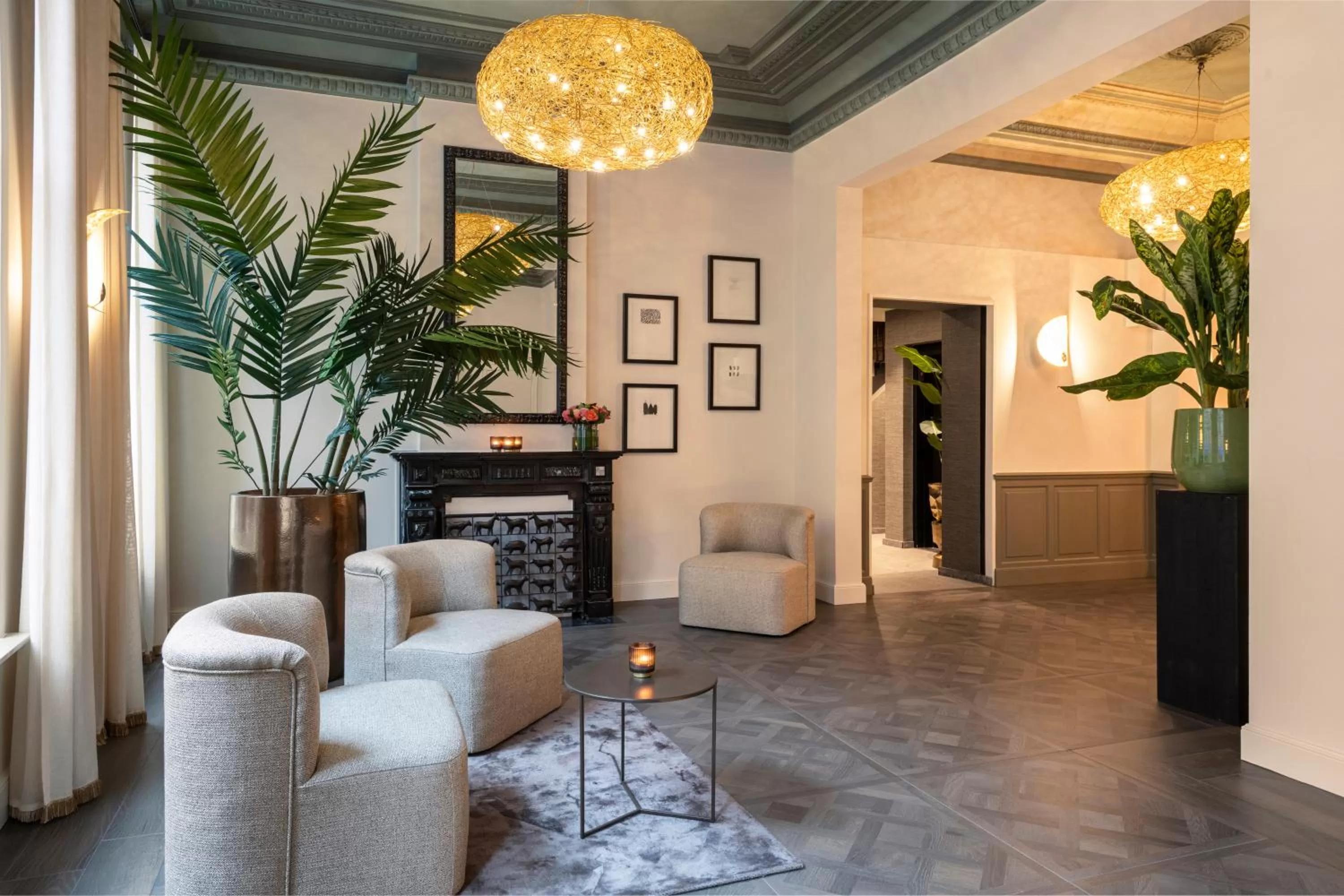 Lobby or reception in Dukes' Academie Brugge - by Dukes' Hotel Collection