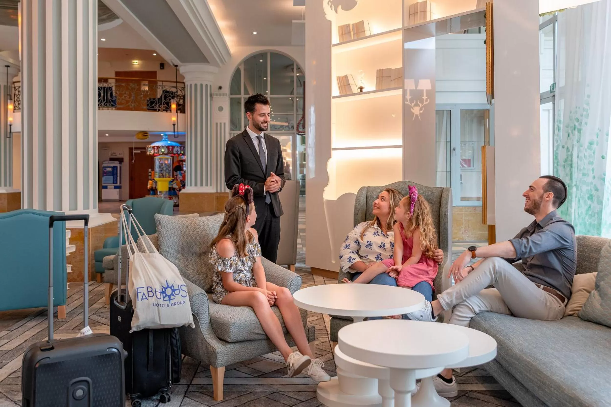 Staff in Dream Castle Hotel Marne La Vallee