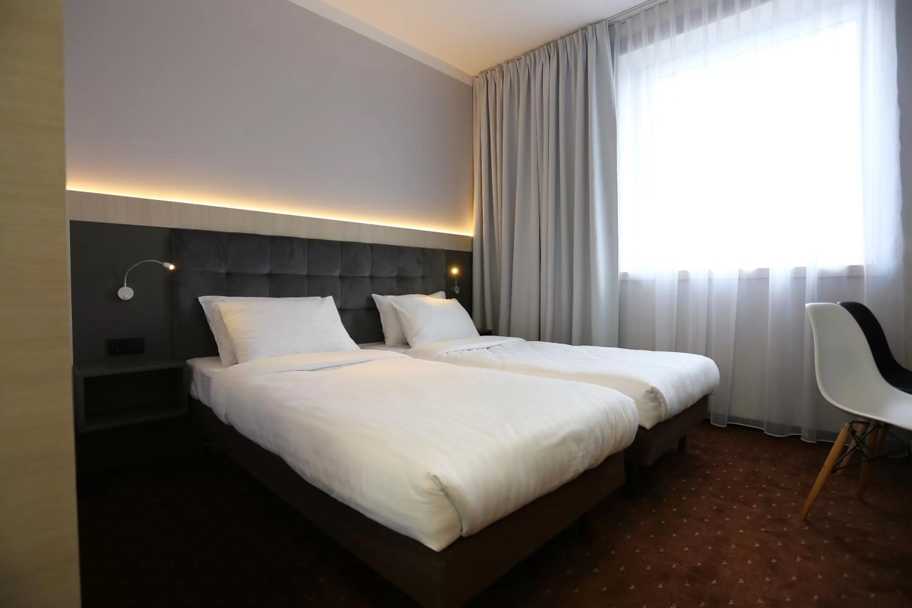 Photo of the whole room, Bed in euroHOTEL Sosnowiec Kazimierz