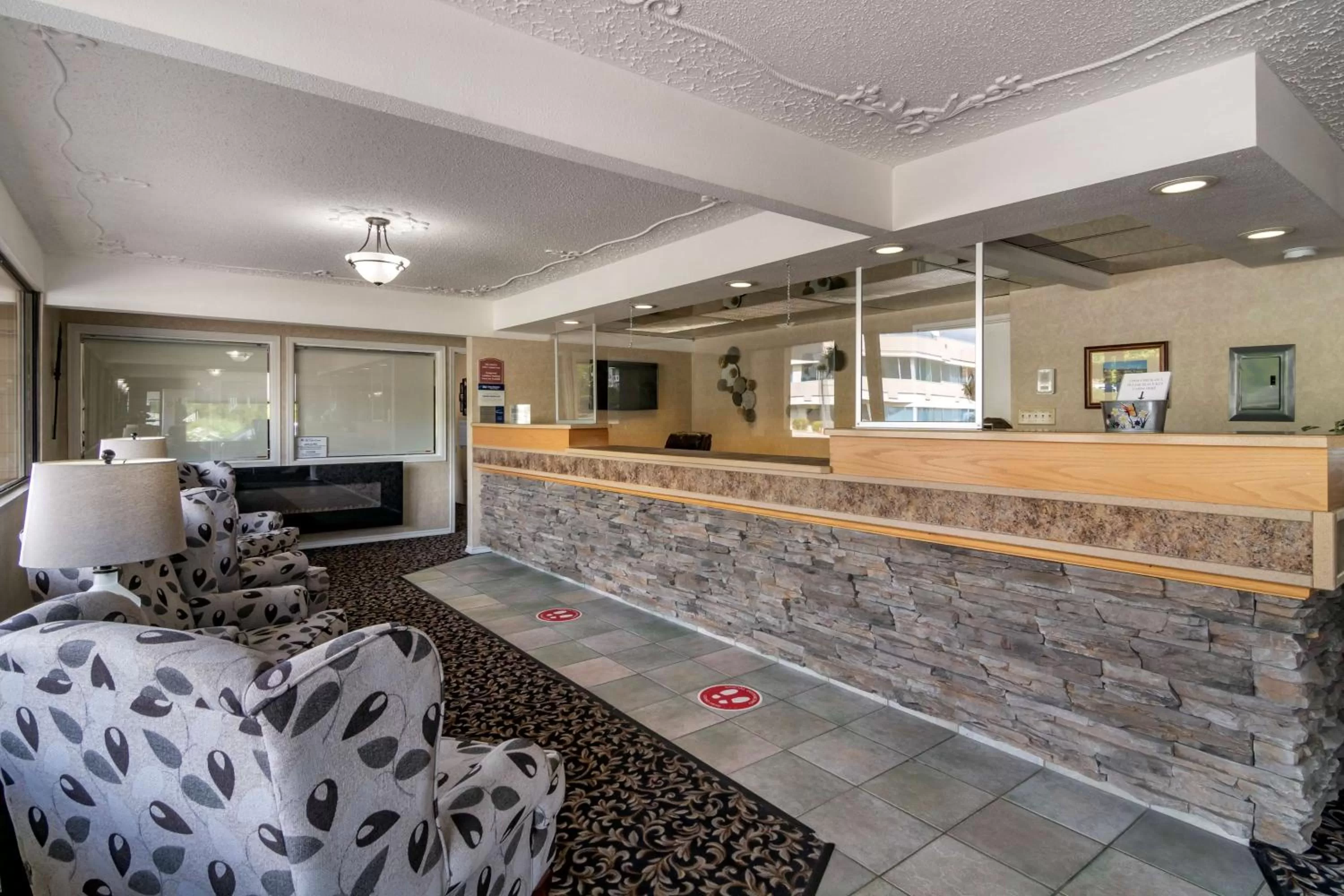 Lobby or reception in Best Western Inn at Penticton
