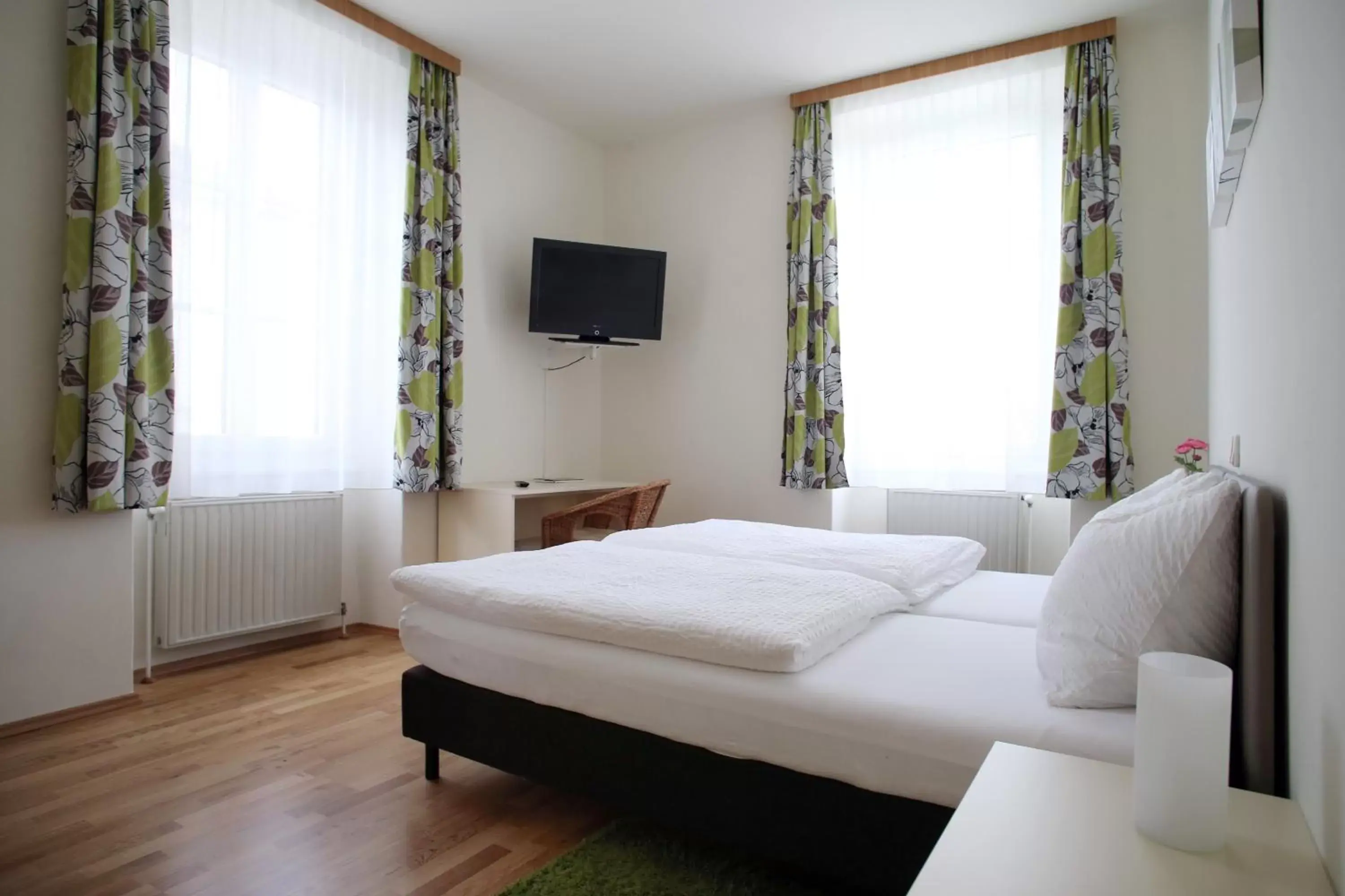 Triple Room - single occupancy in Babenbergerhof Triple Room - single occupancy in Babenbergerhof