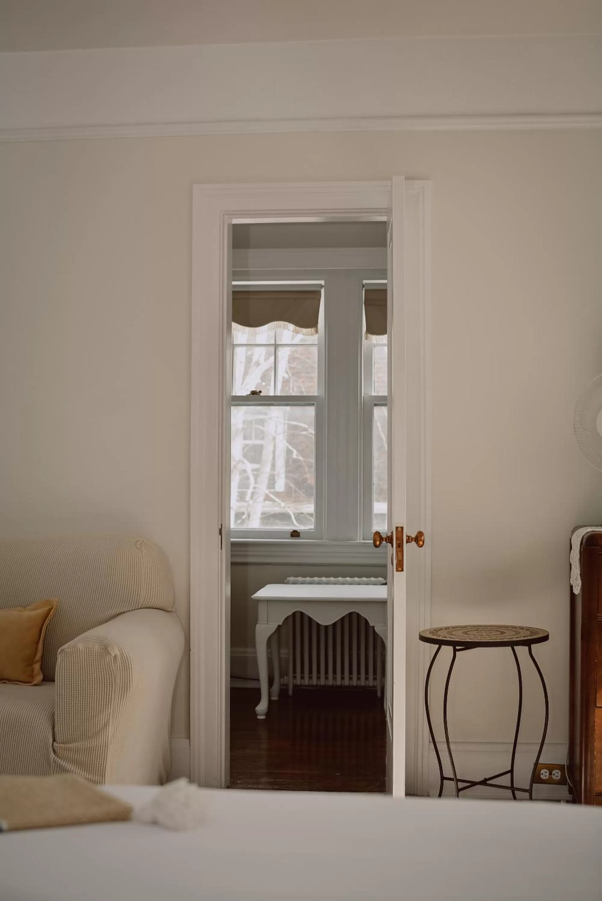 Hill Road Manor Bed & Breakfast