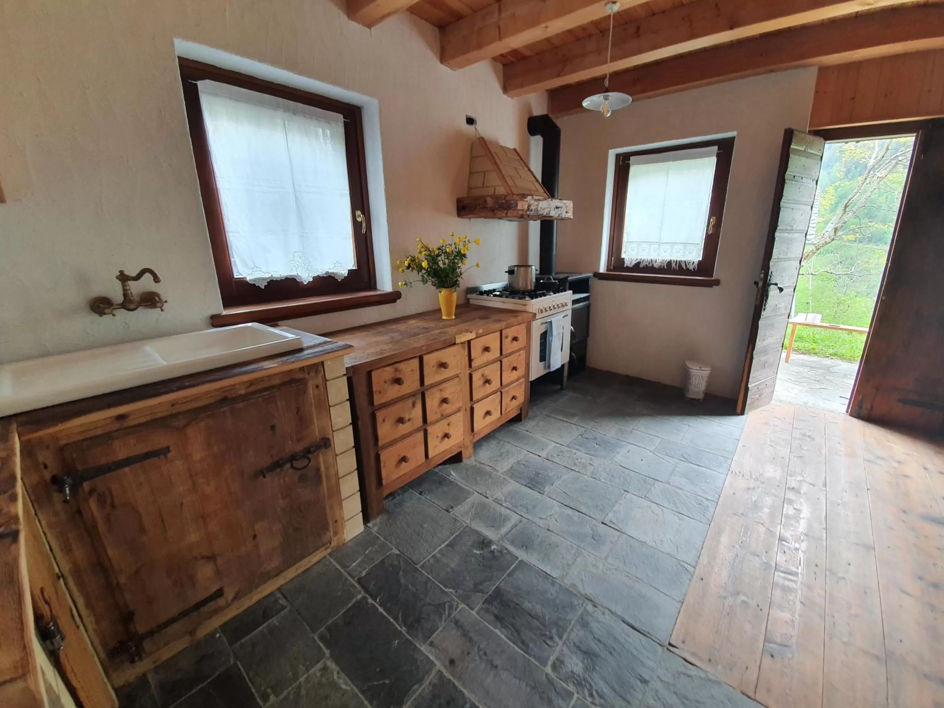 Kitchen or kitchenette in Hotel Garni Le Corti