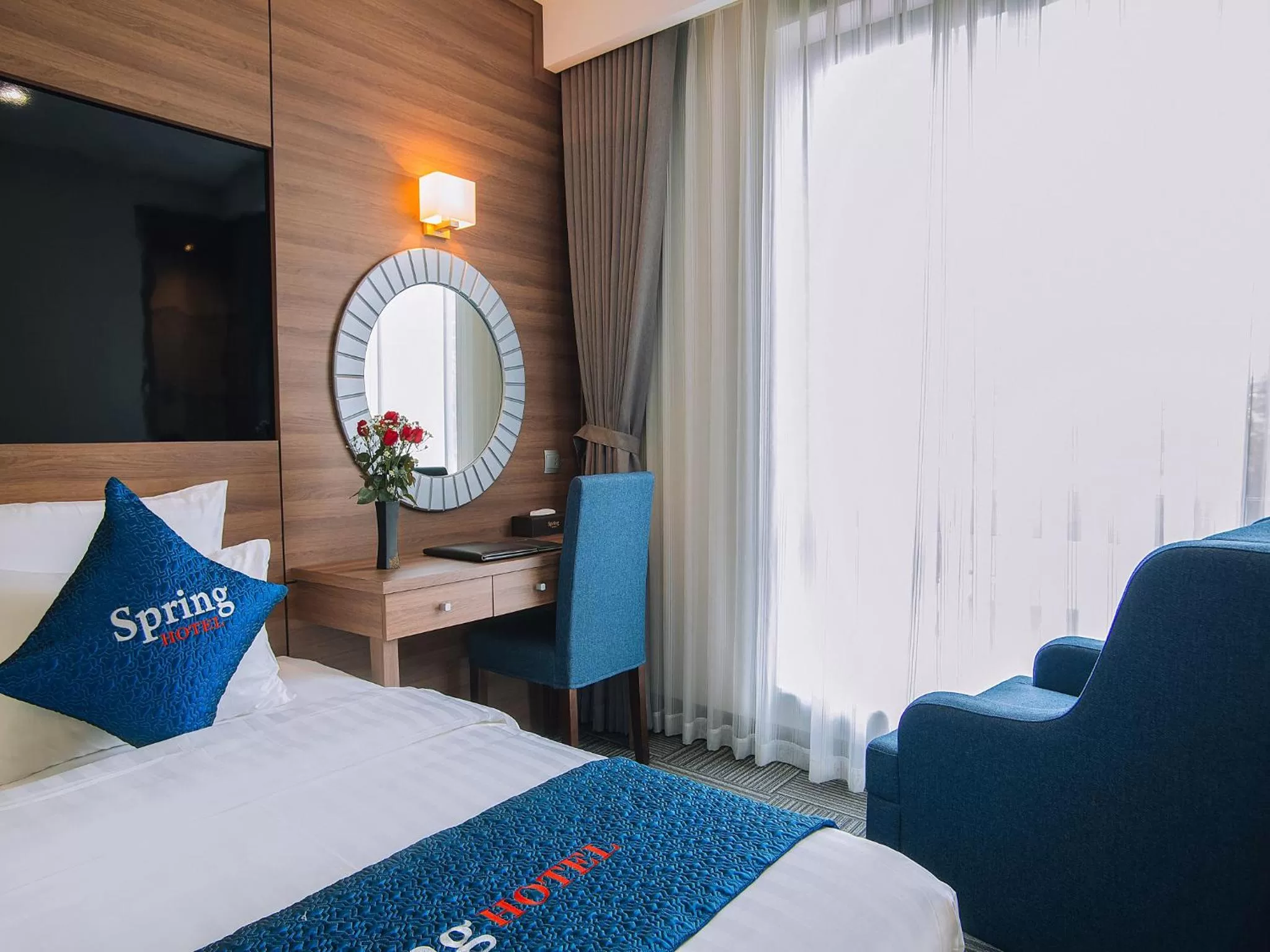 Bedroom, Bed in Spring Hotel Hanoi