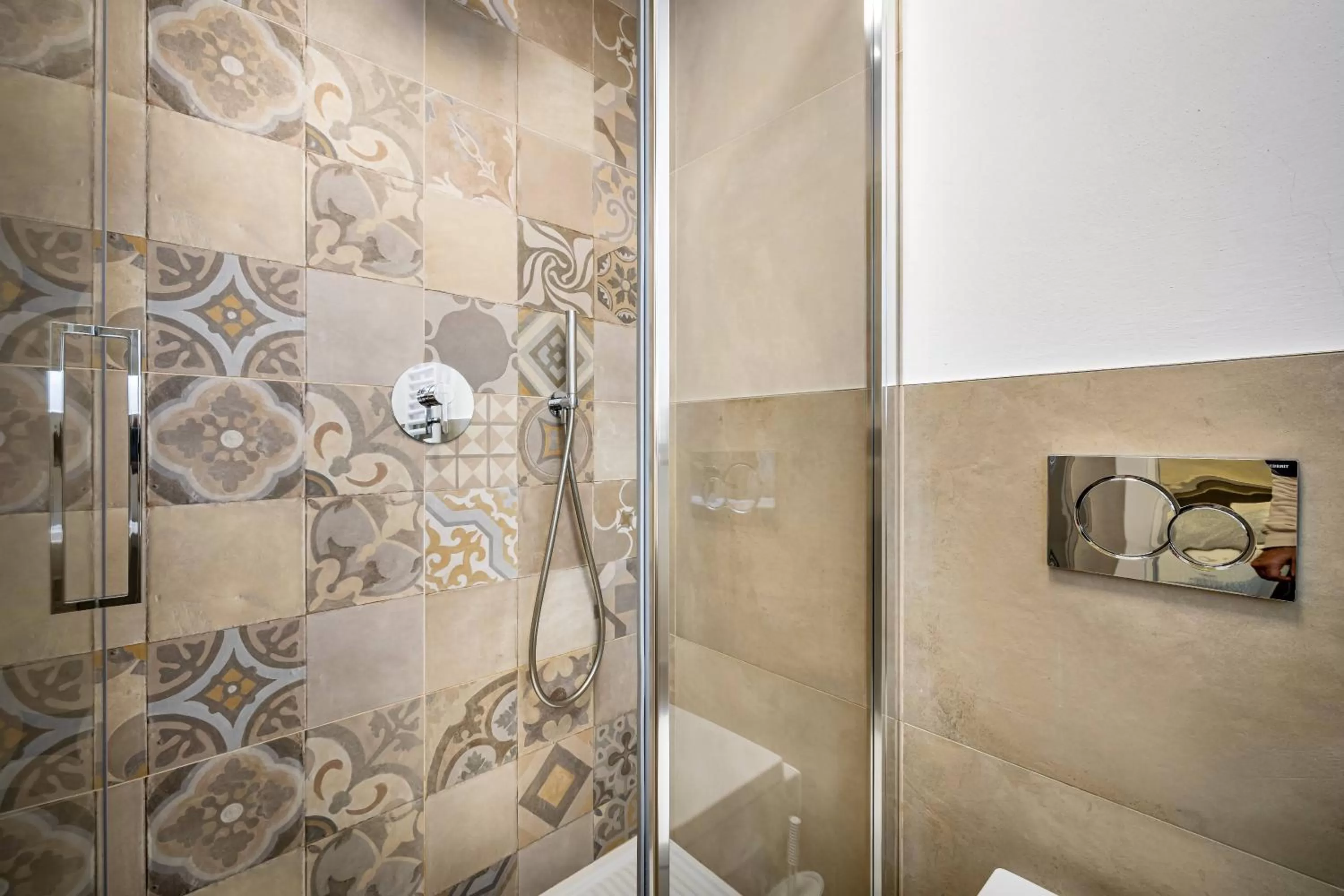 Shower in B&B Lorenzo de' Medici