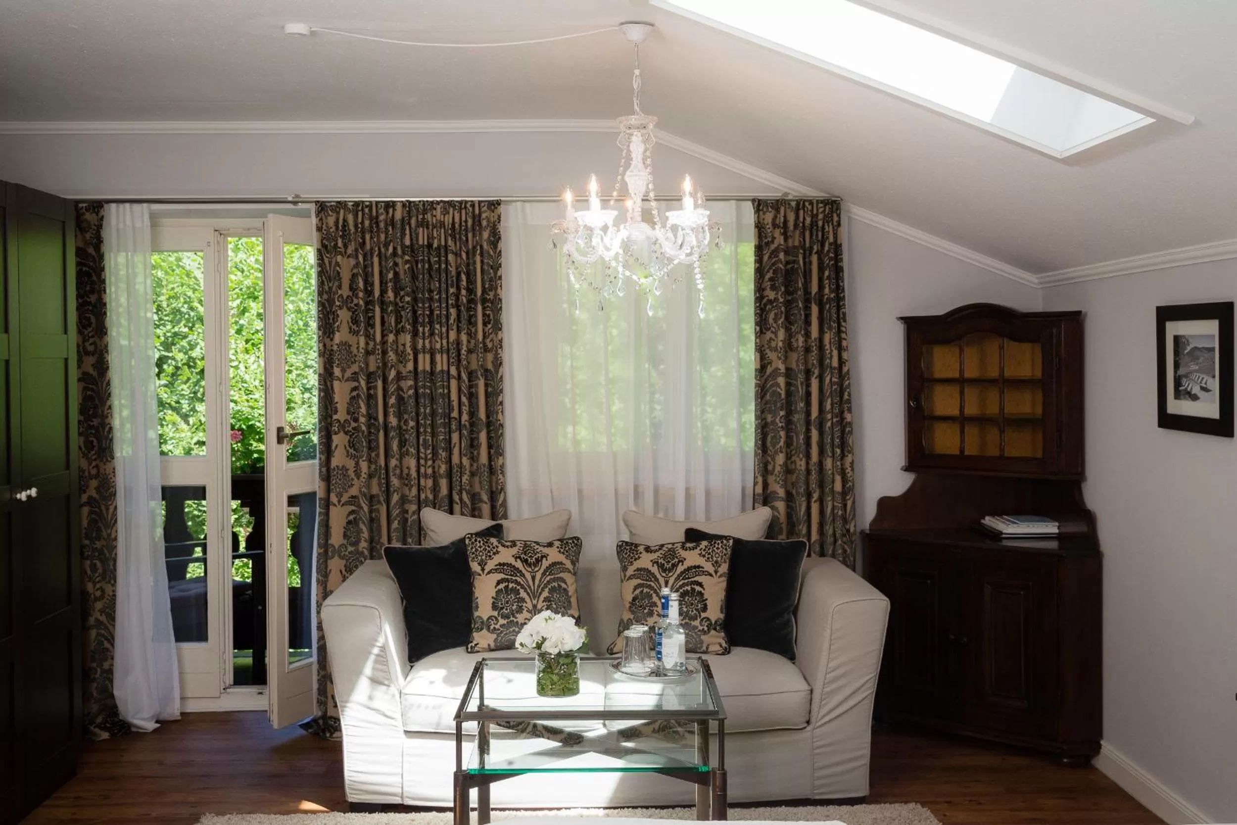 Photo of the whole room in Bio Design Boutique Landhaus St Georg