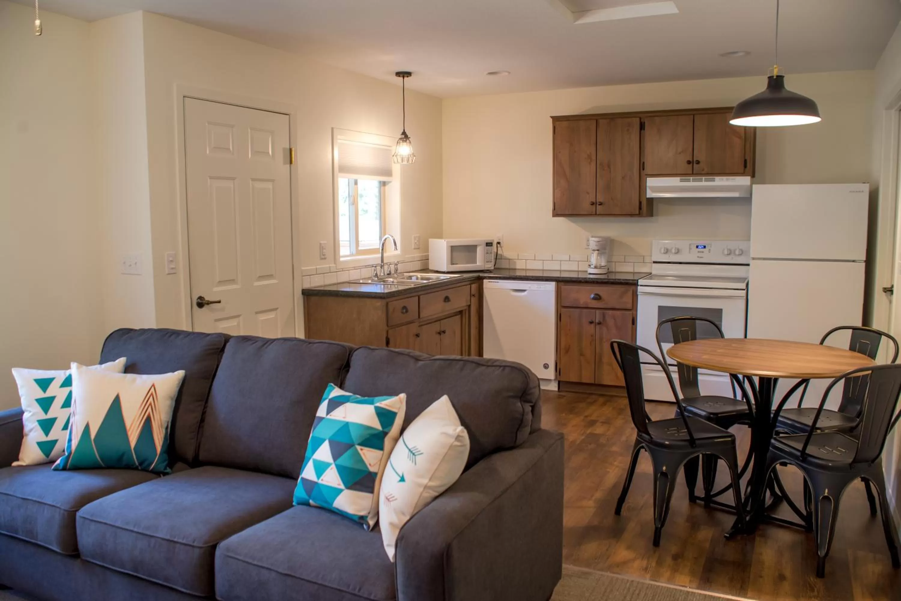 Kitchen or kitchenette in Eagle Cap Chalets