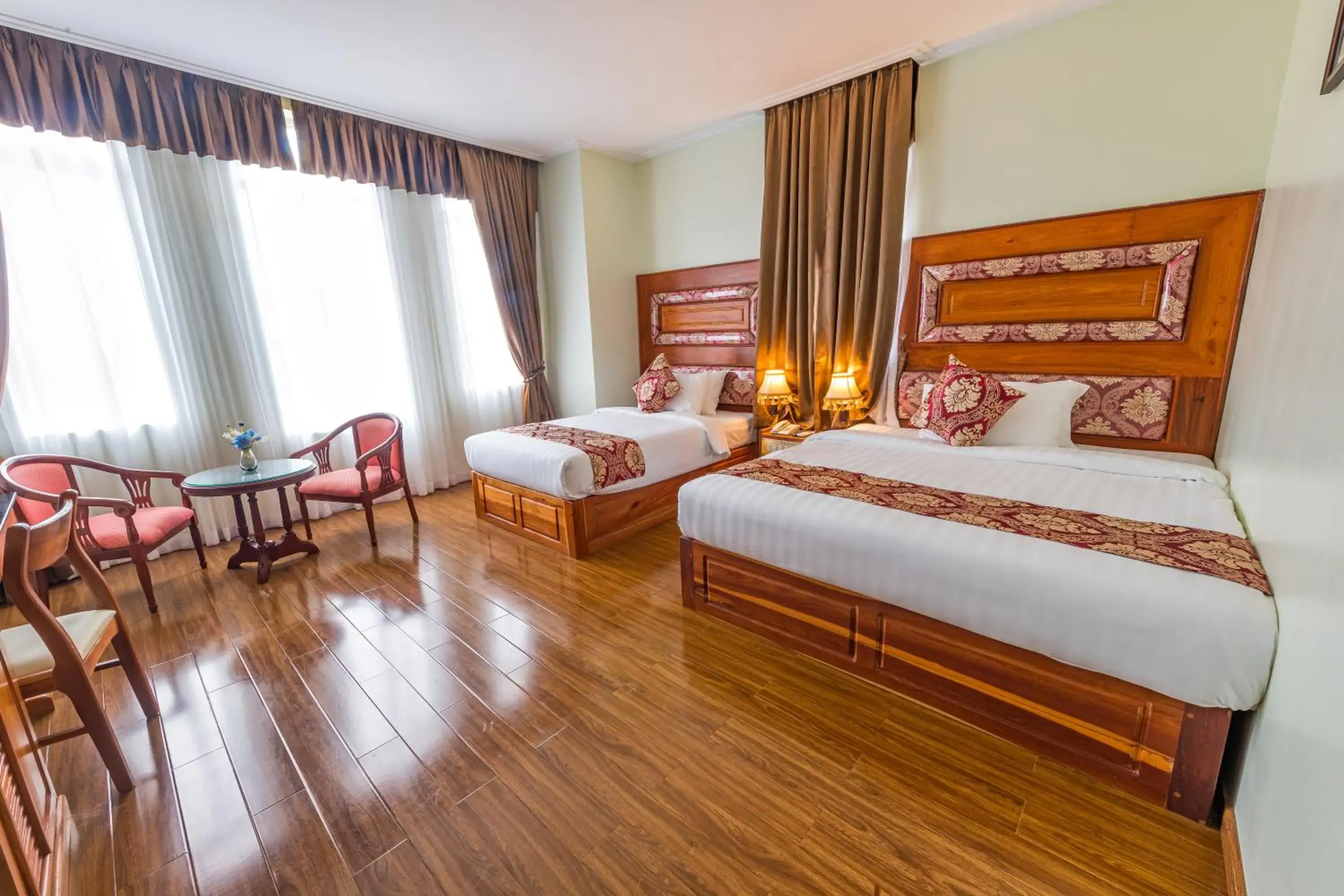 Deluxe Double or Twin Room with City View in Kampong Thom Royal Hotel Deluxe Double or Twin Room with City View in Kampong Thom Royal Hotel