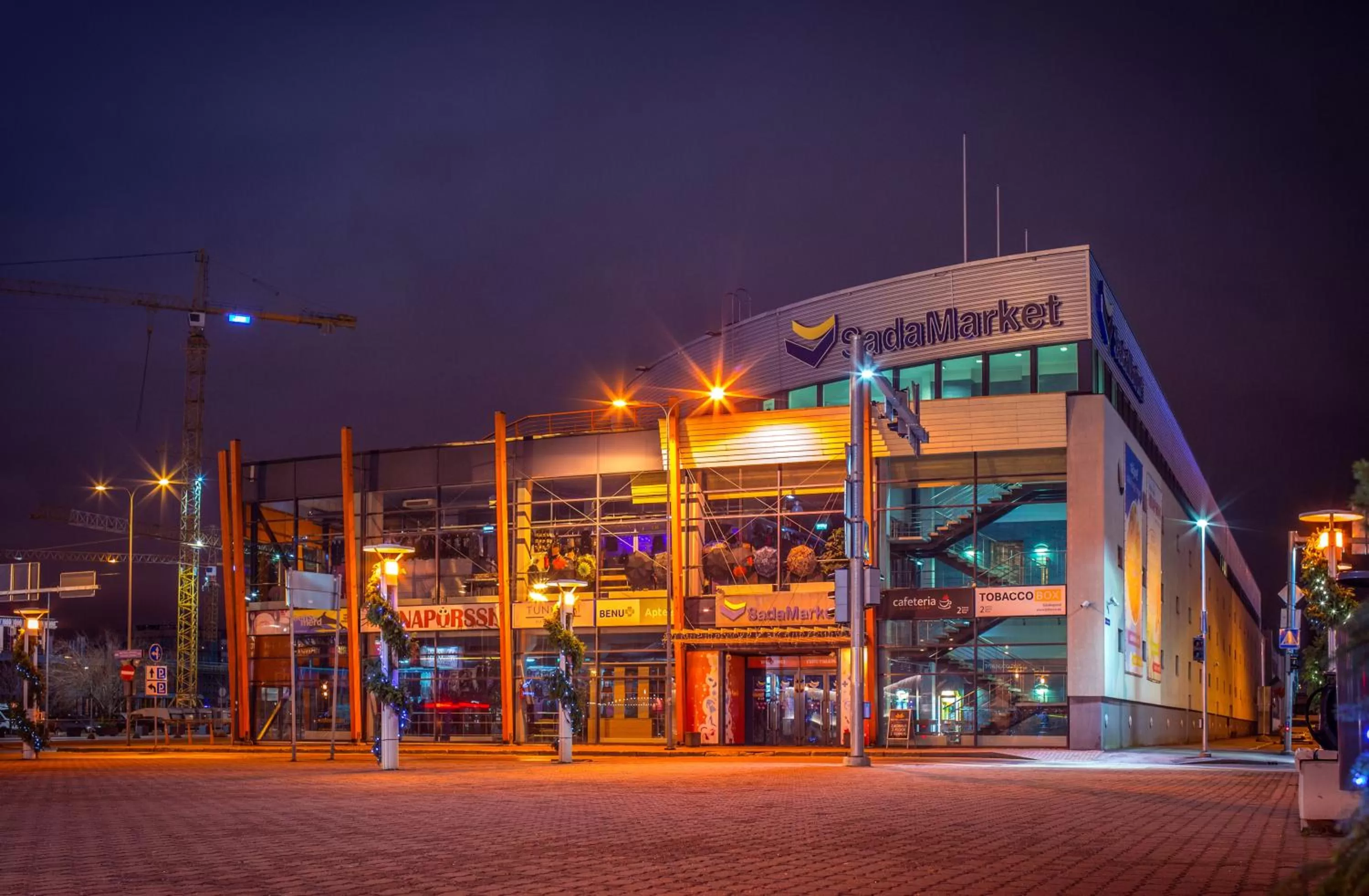 Property building in Adoryal Hotell