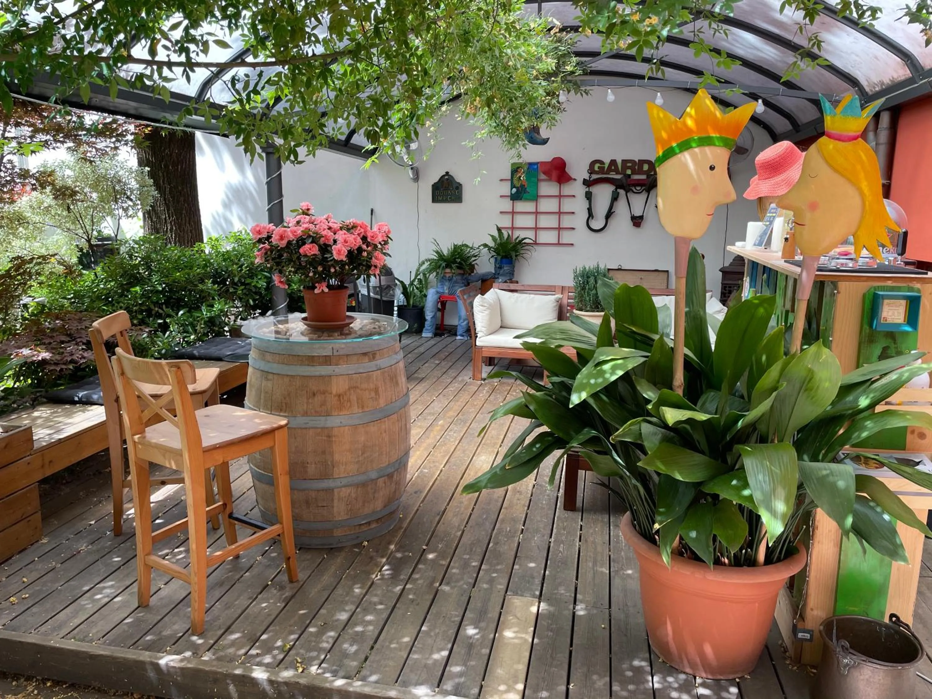 Patio in Il Girasole High Quality Inn