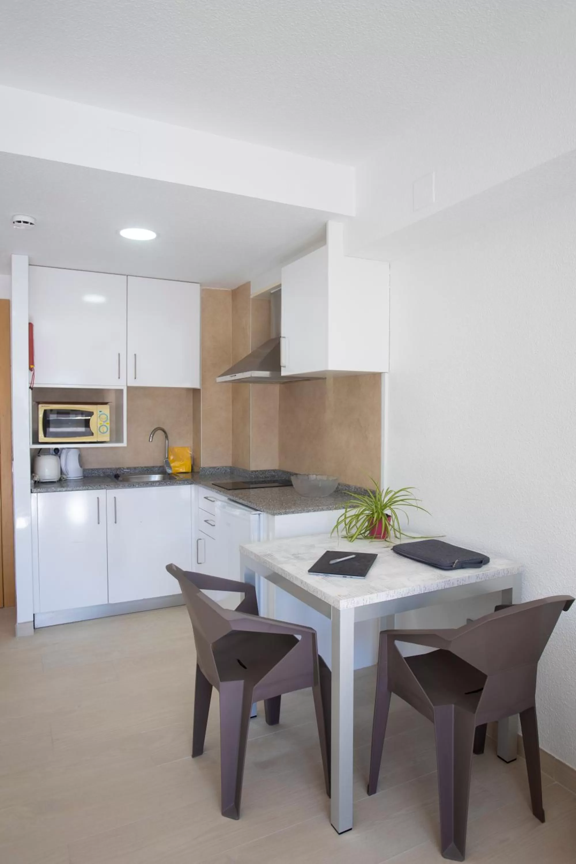 Kitchen or kitchenette in Aparthotel BCL Levante Club