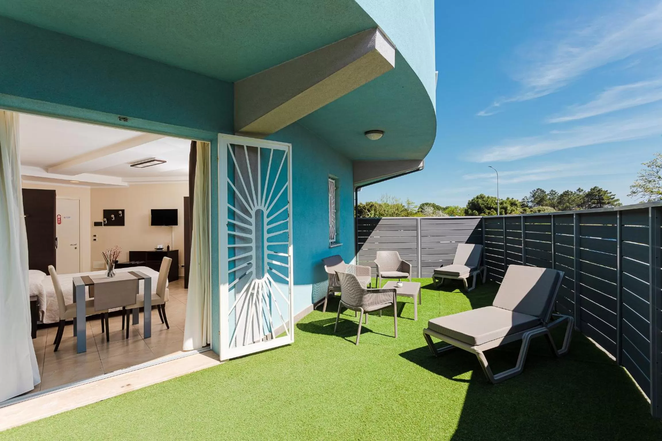 Patio in Hotel-Residence- Le Dune Breakfast & private beach included