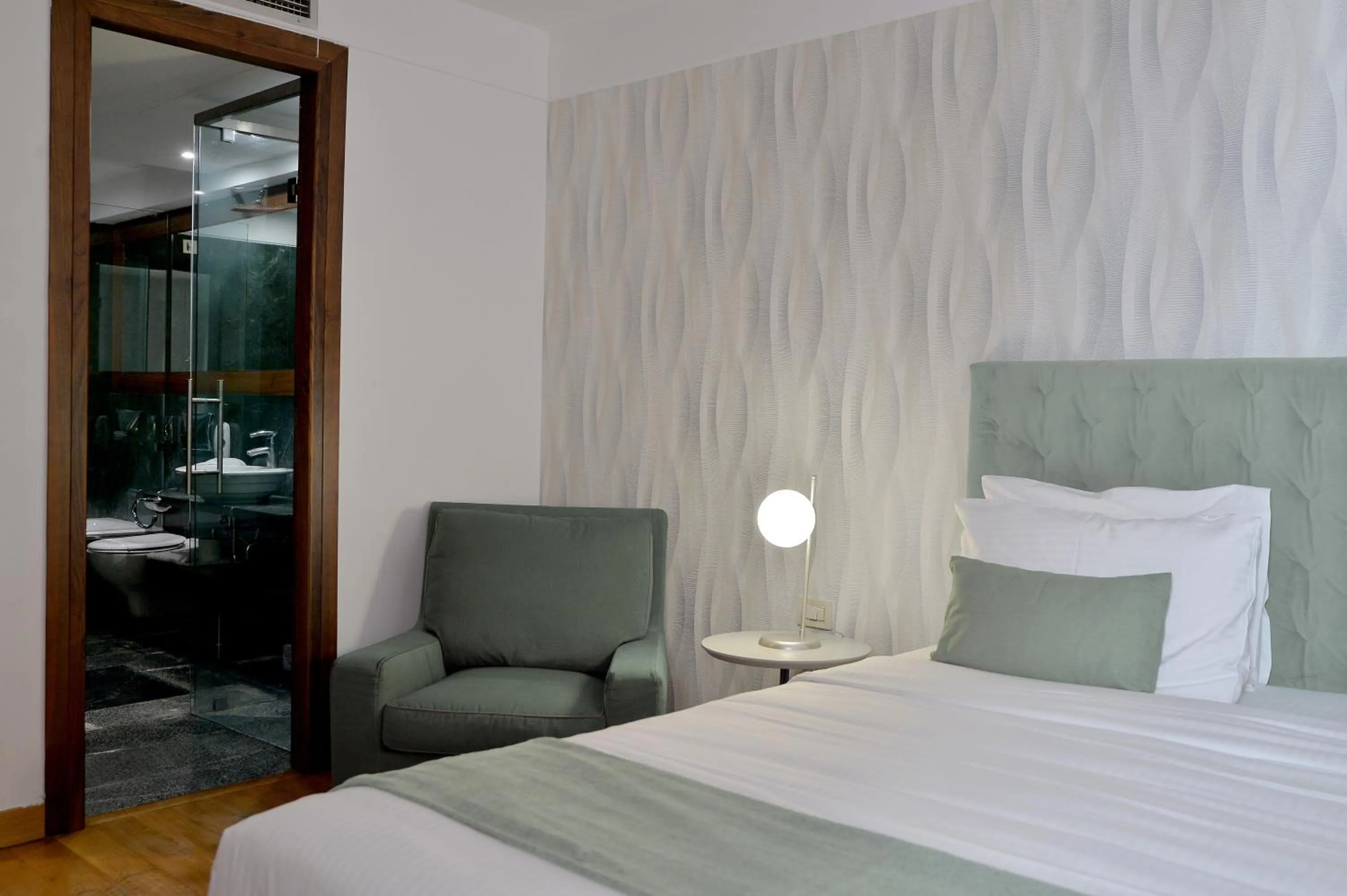 Deluxe Room in Athenaeum Eridanus Luxury Hotel