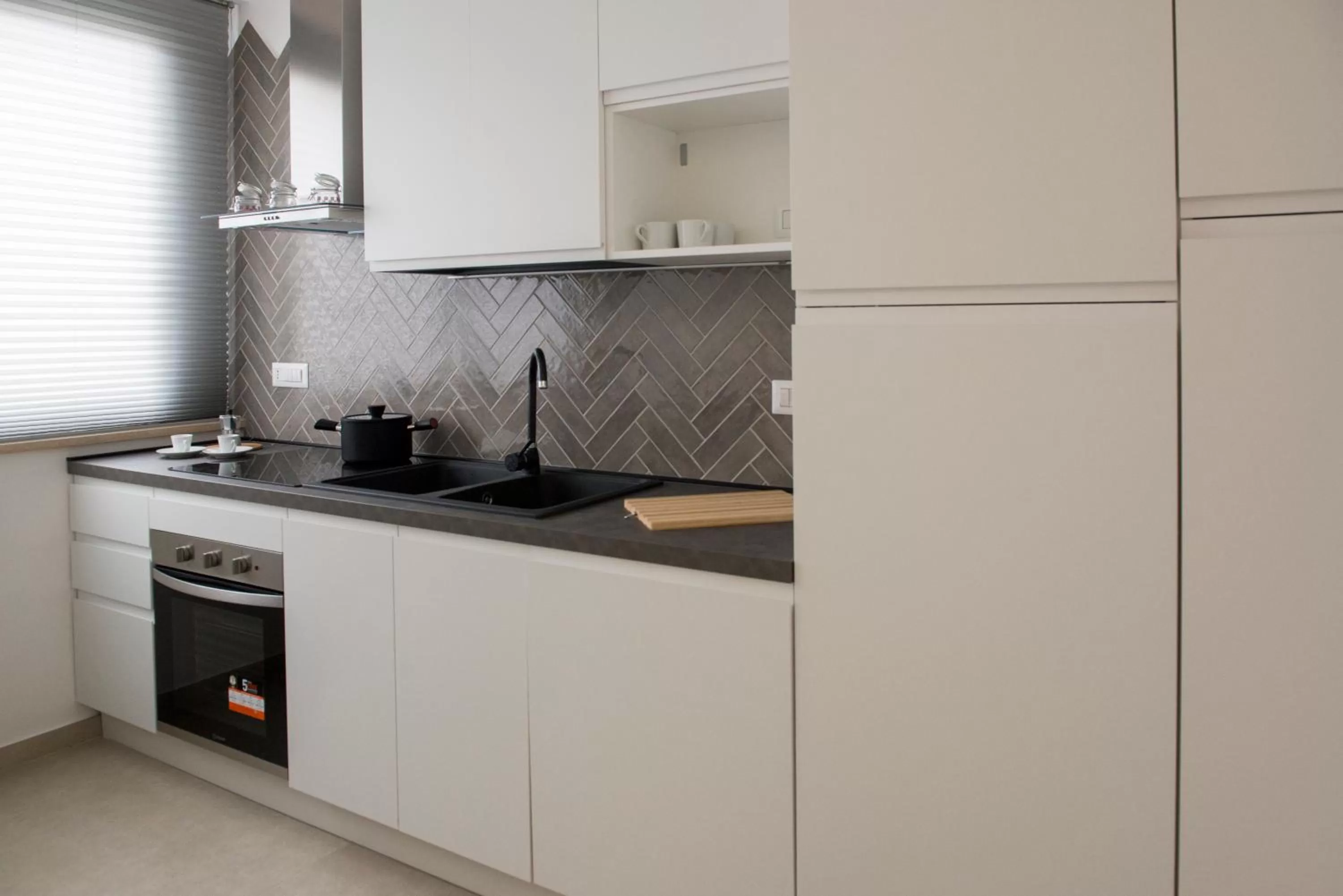 kitchen, Kitchen/Kitchenette in Leflole Residence B&B