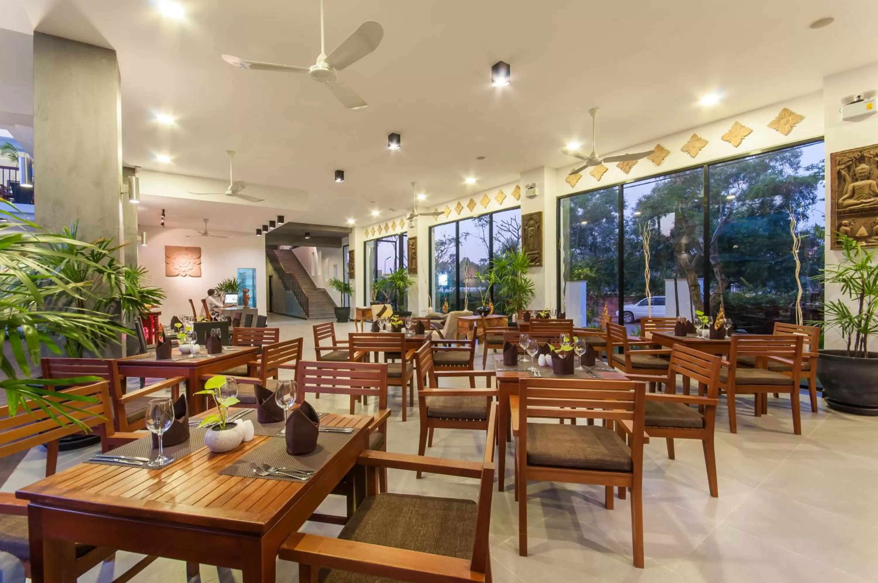 Restaurant/places to eat in Landing Gold by Amatak