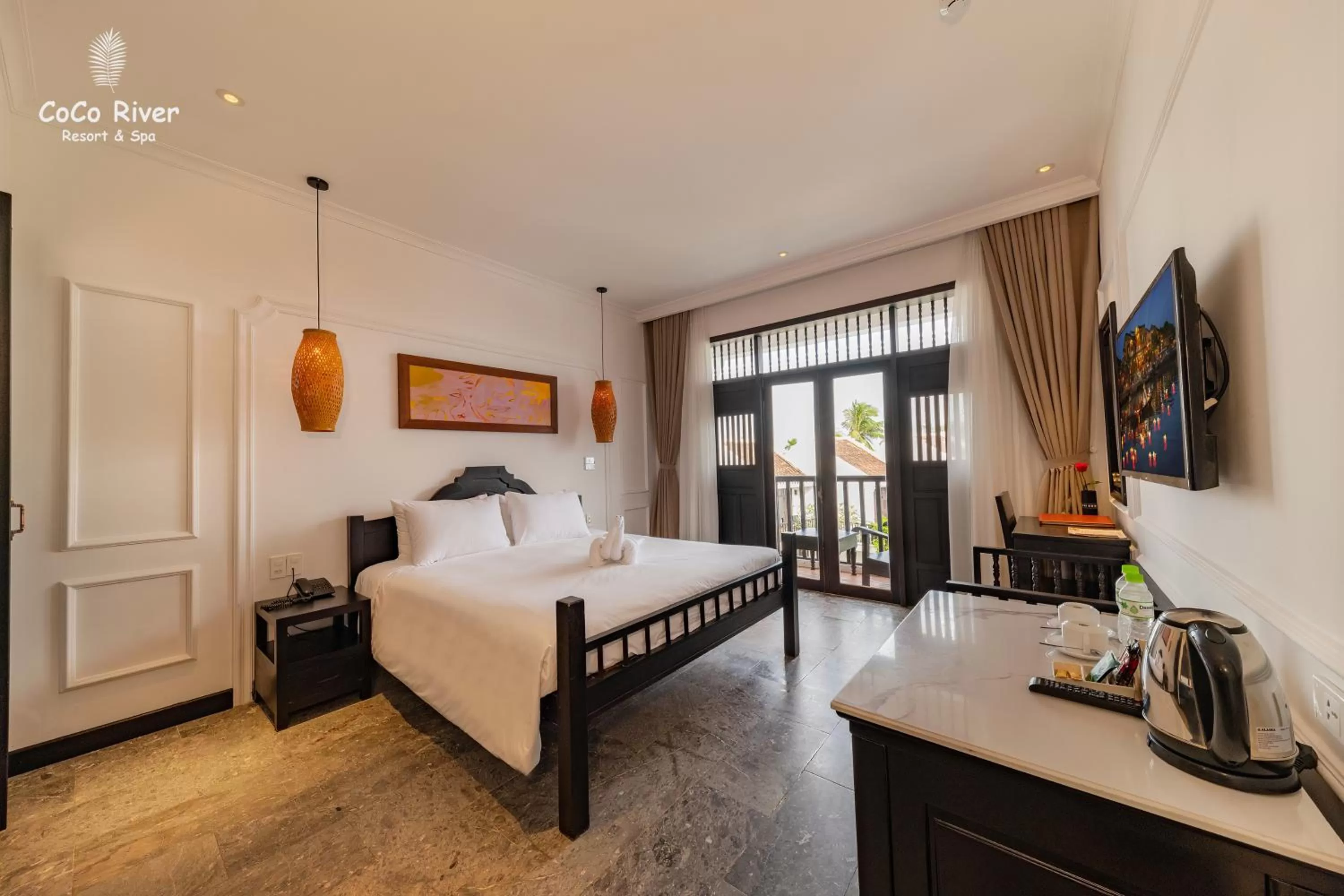 Coffee/tea facilities, Bed in Hoi An Coco River Resort & Spa