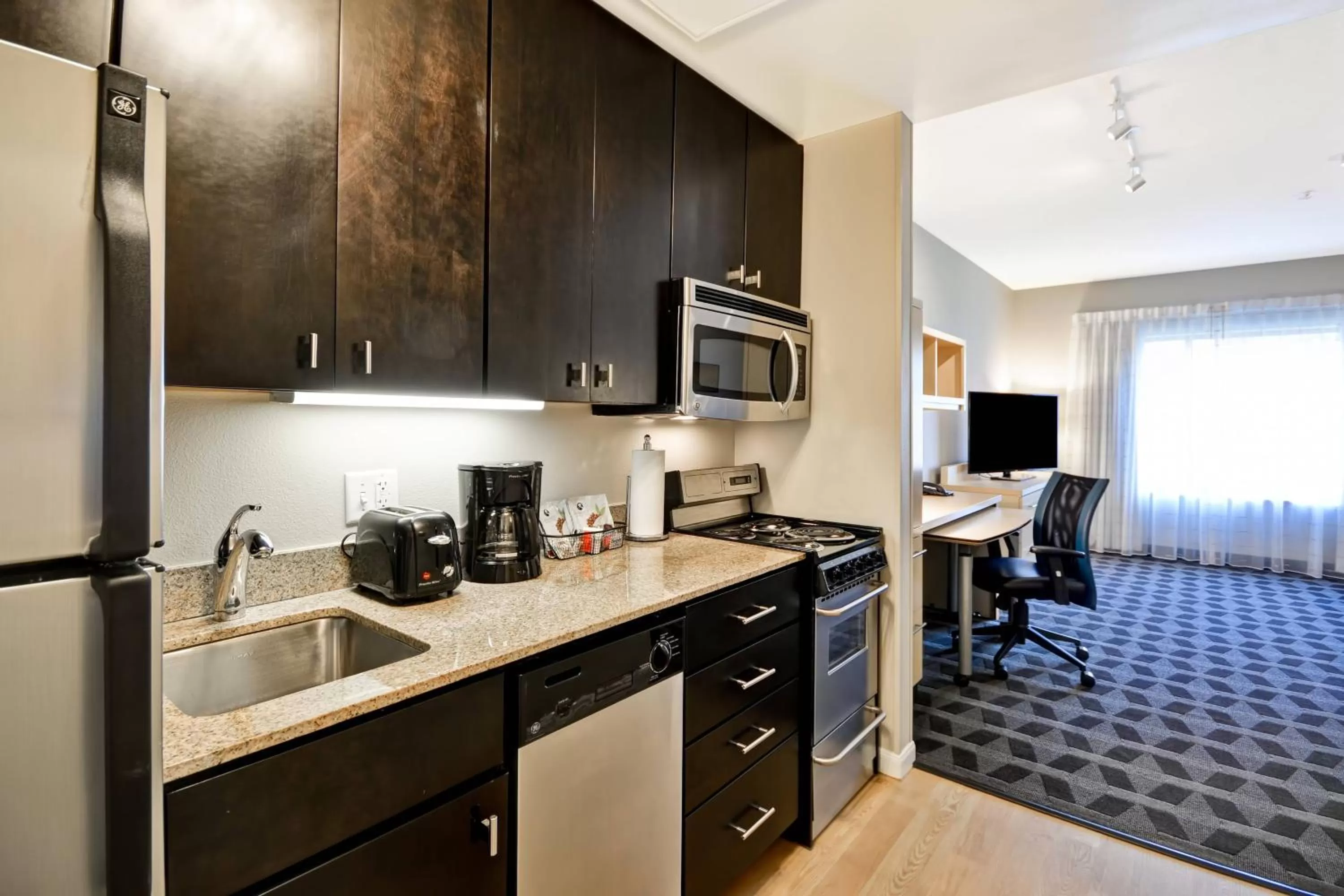 Kitchen or kitchenette in TownePlace Suites Dallas/Lewisville