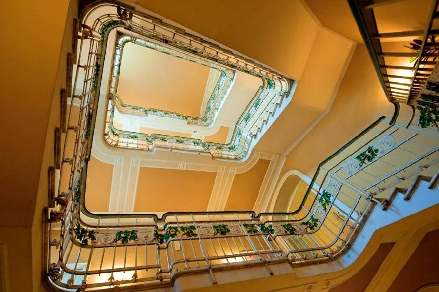 Inner courtyard view in Grand Hotel Regina Salsomaggiore