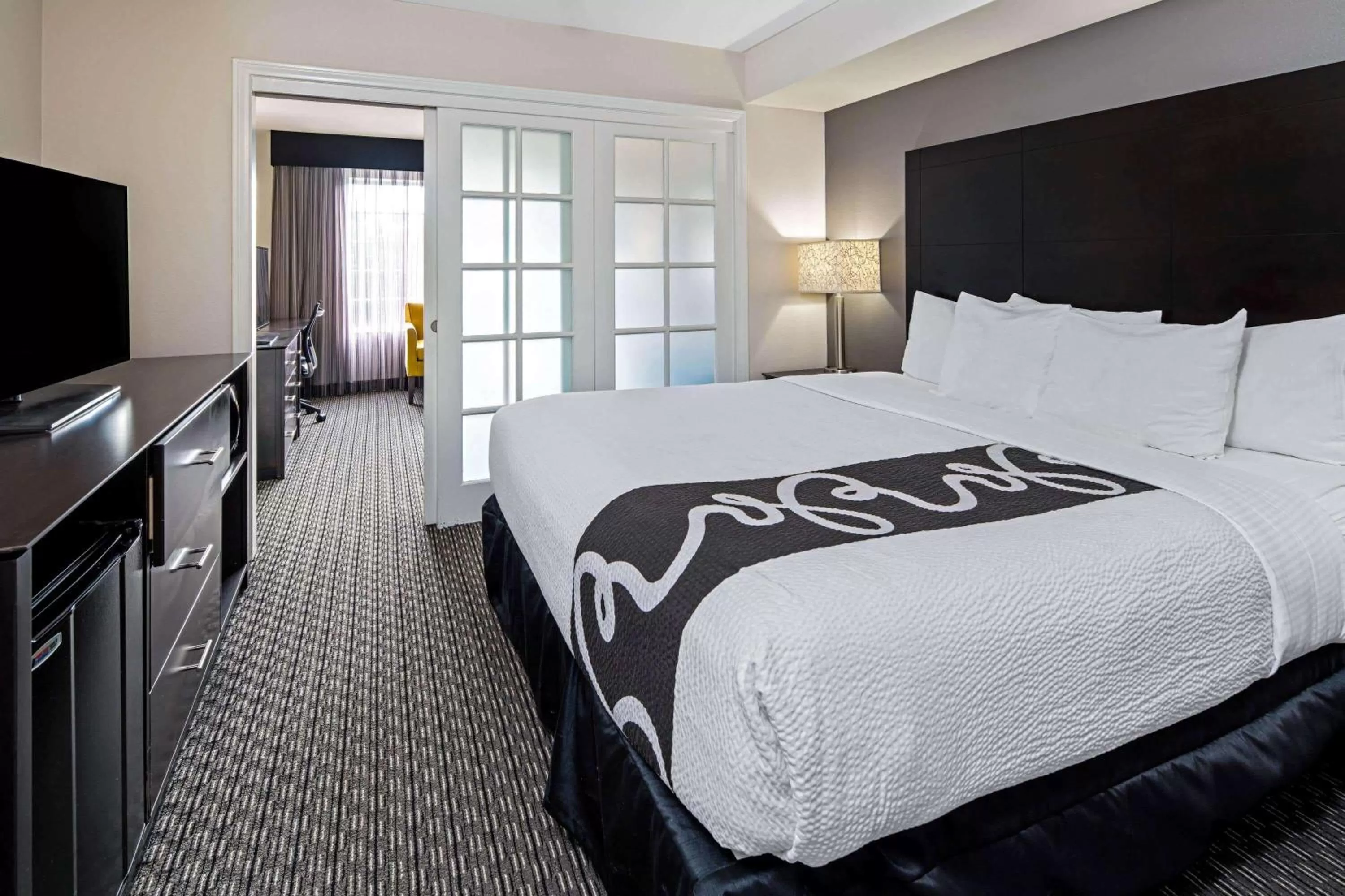 Photo of the whole room in La Quinta by Wyndham Anaheim