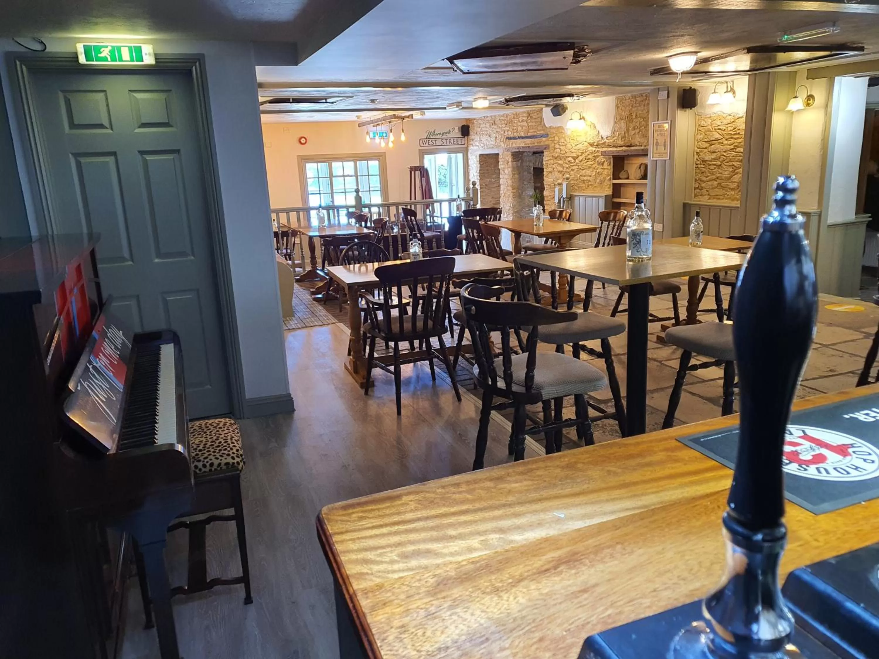 Lounge or bar in The Lugger Inn