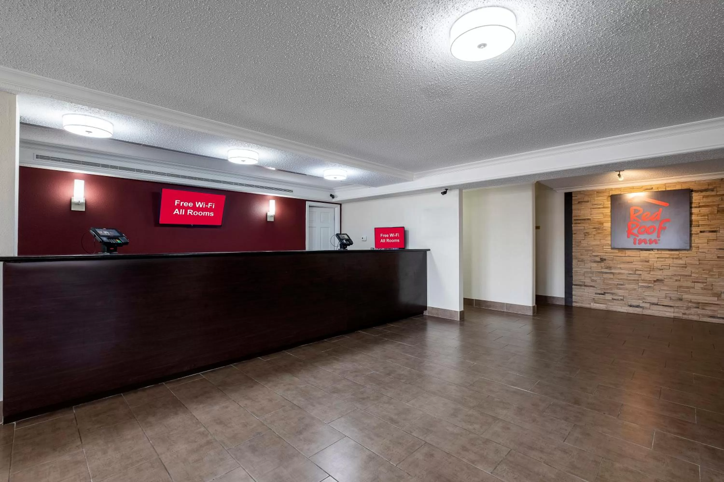Lobby or reception in Red Roof Inn Houston North - FM1960 & I-45