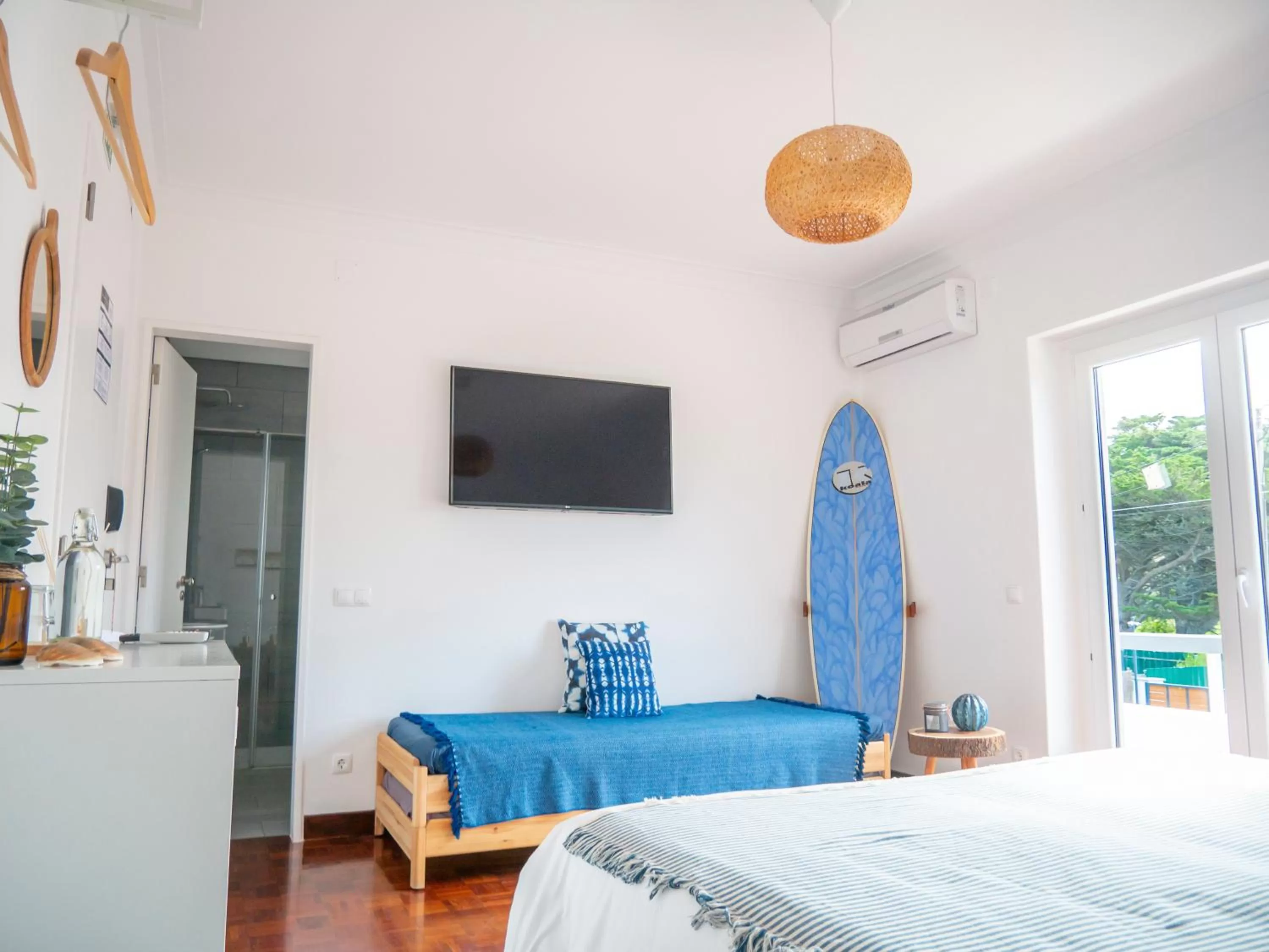 Bed in Azen Cool House