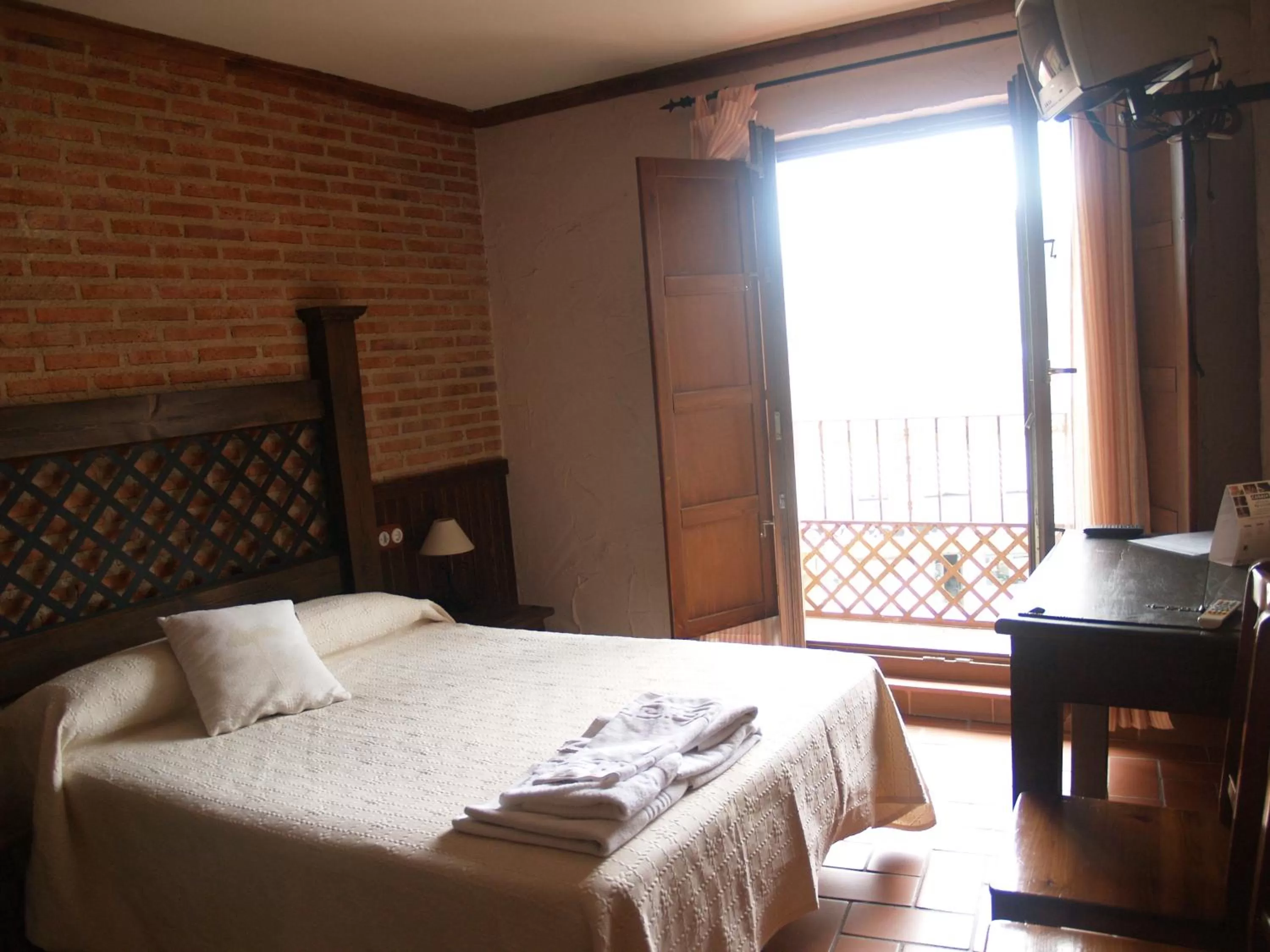 Photo of the whole room, Bed in Hotel Rural El Rocal