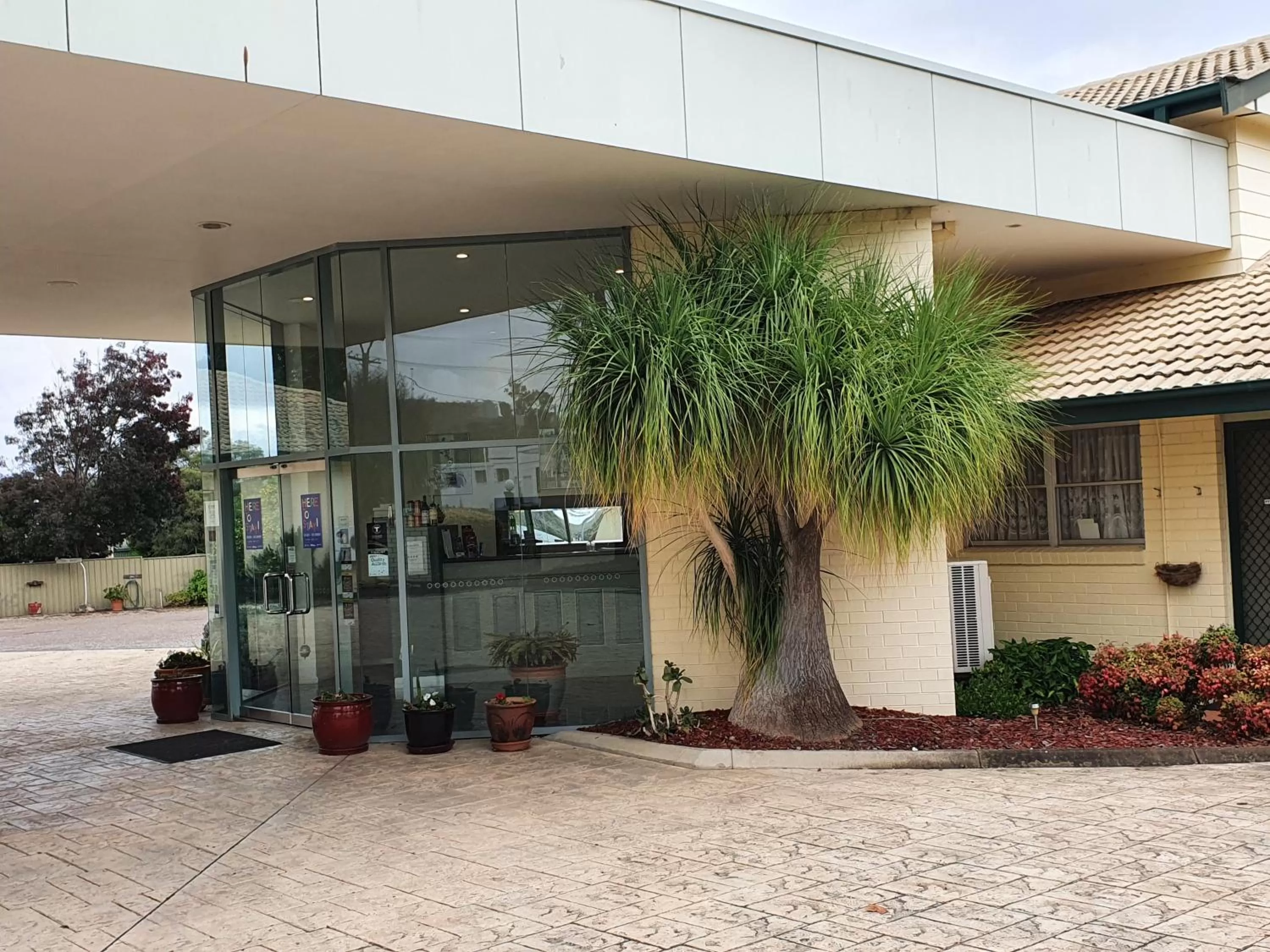 Facade/entrance in The Aston Motel Tamworth