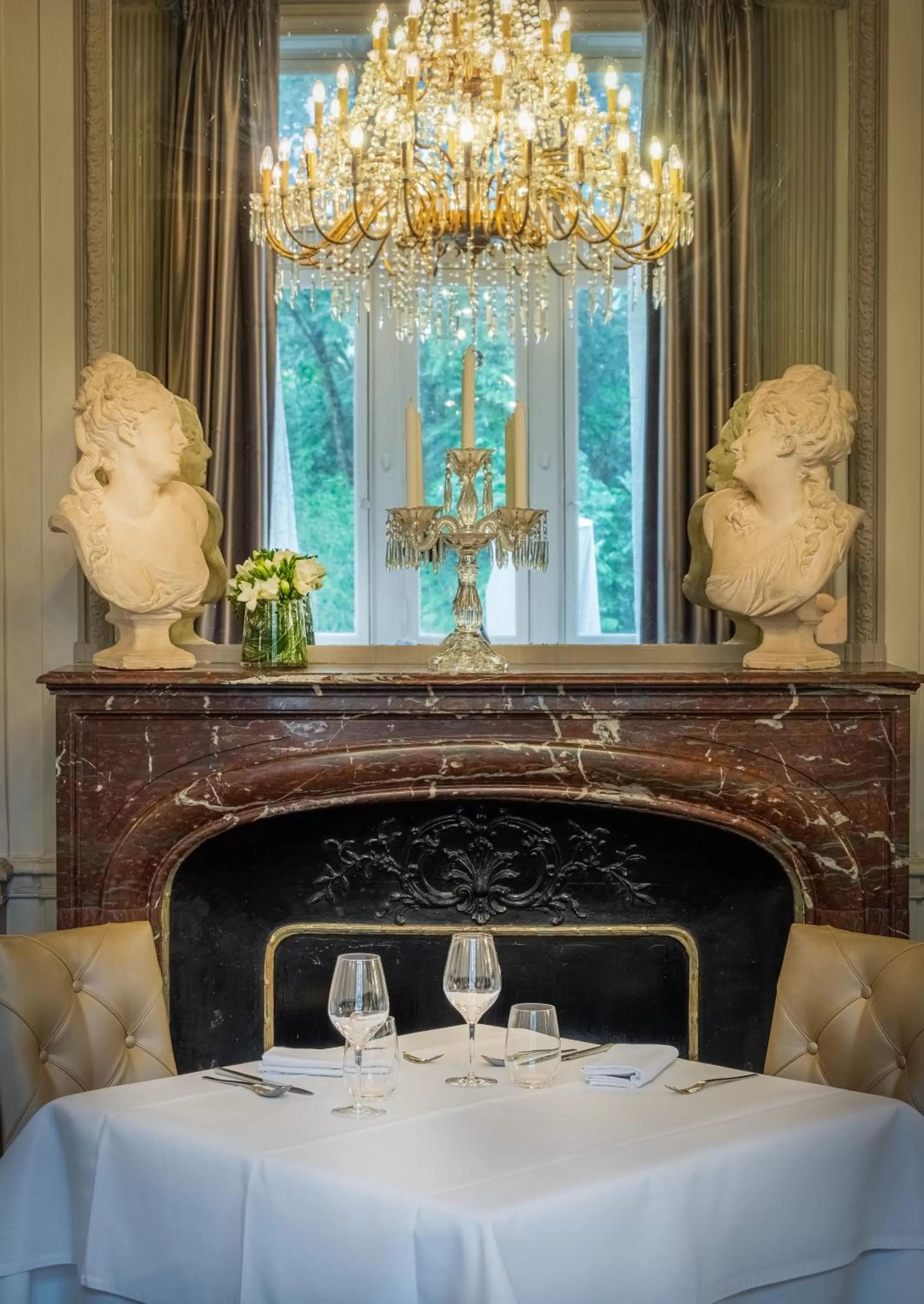 Restaurant/places to eat in L'Orangerie du Château des Reynats