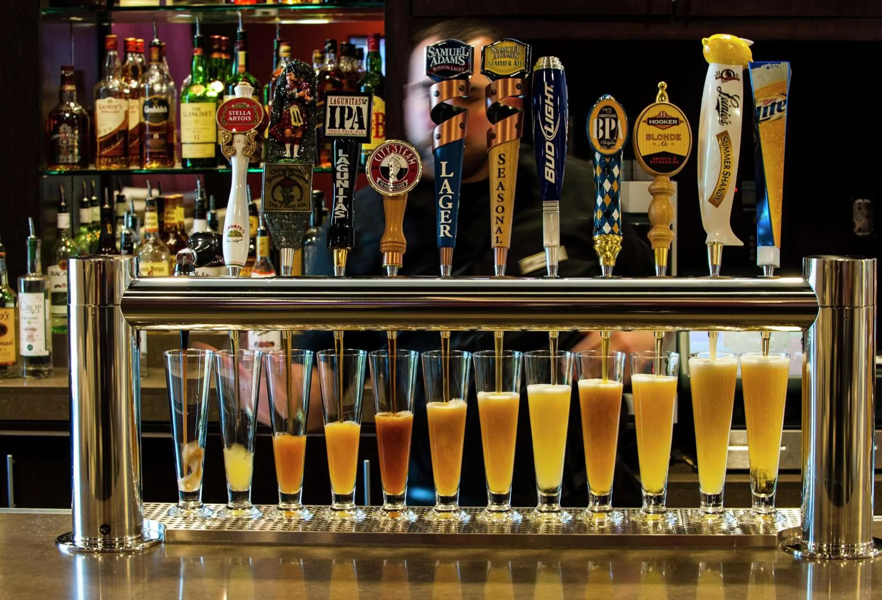 Lounge or bar in DoubleTree by Hilton Hotel Bristol