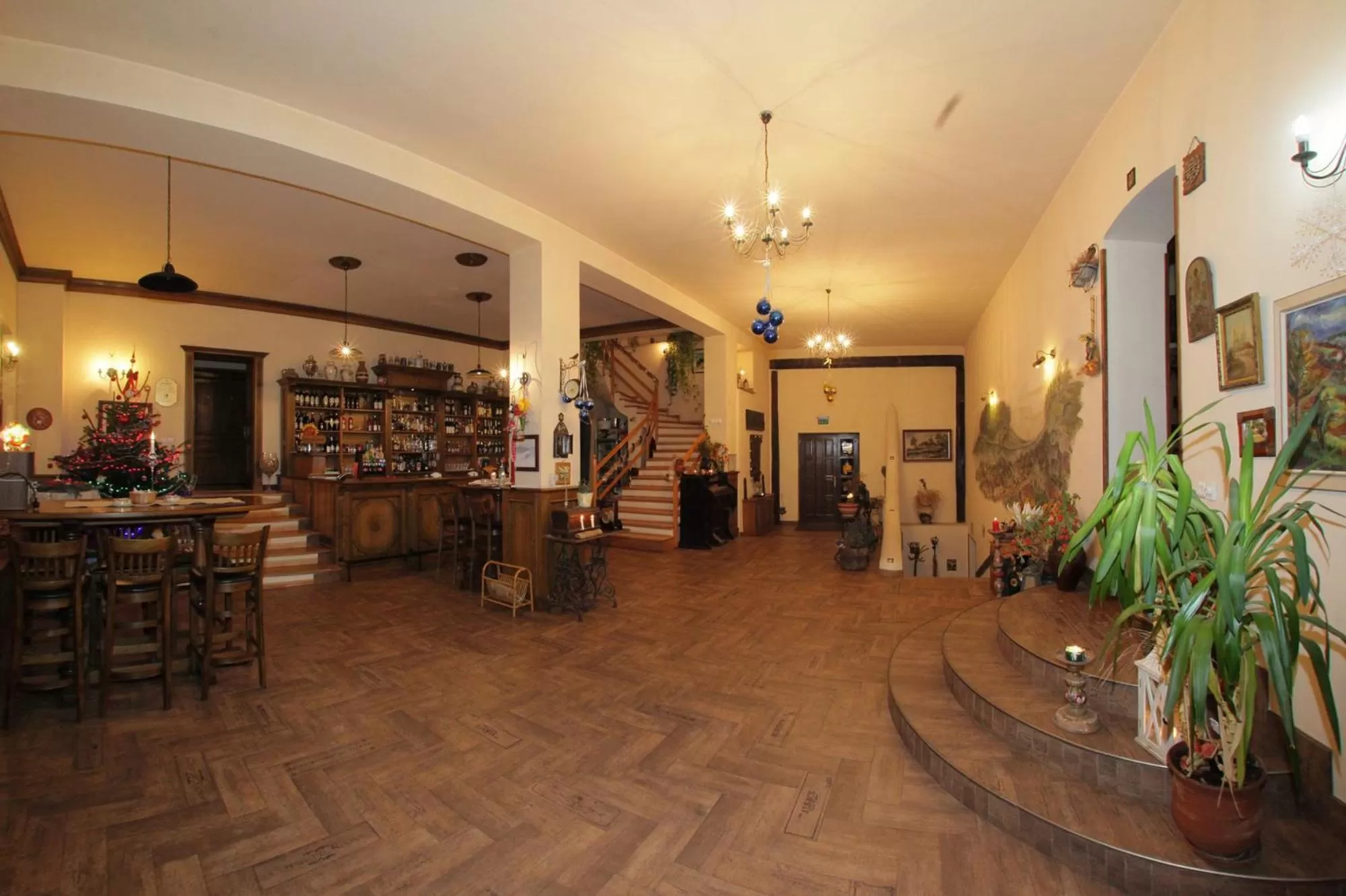 Lounge or bar in Hotel Bielmann