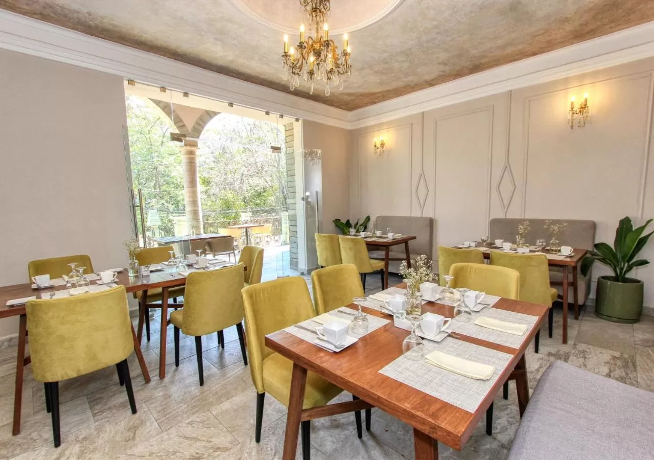 Restaurant/places to eat in Casa Florencia Hotel Boutique