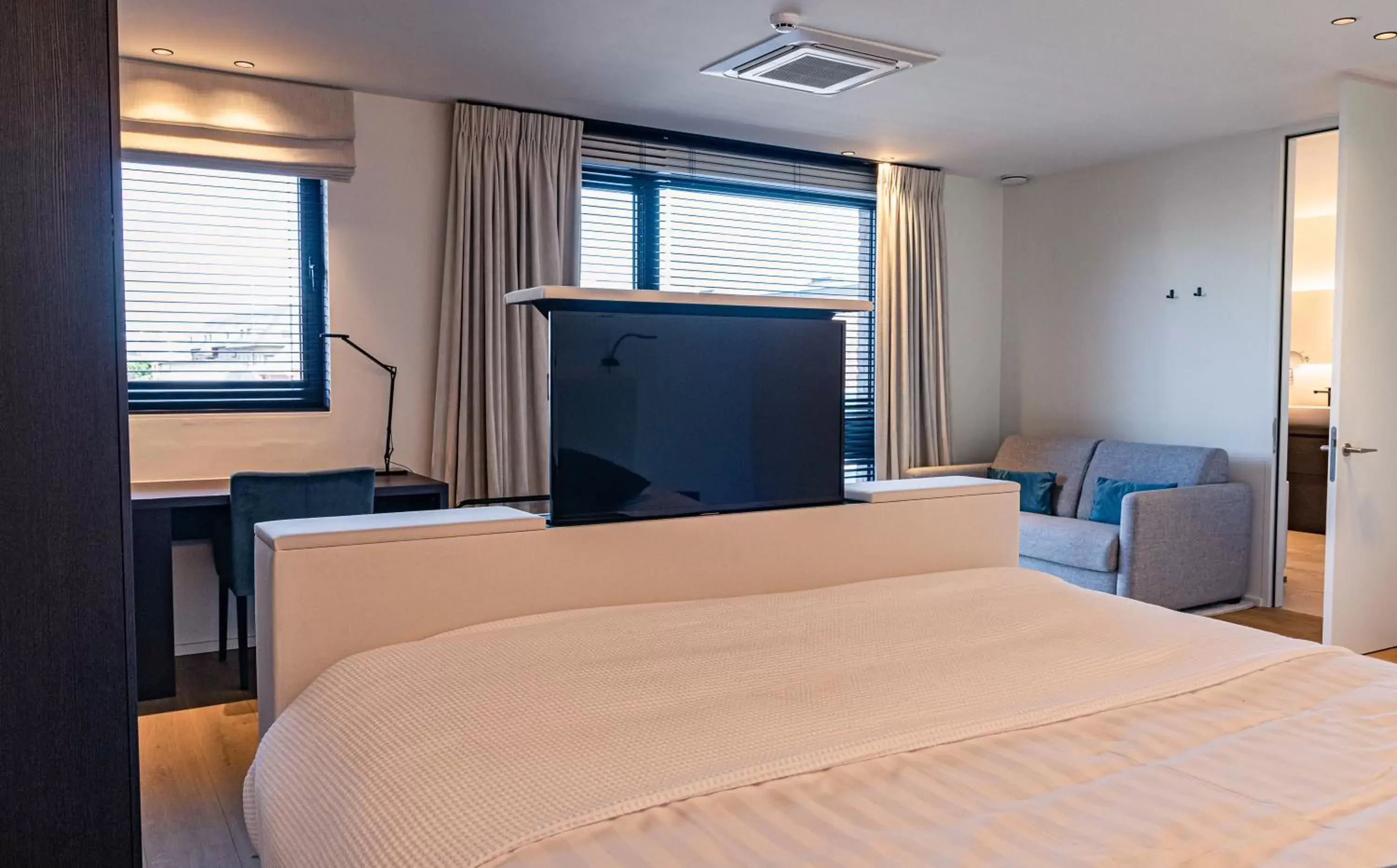 Superior Deluxe Double or Twin Room in Hotel De Jachthoorn Superior Deluxe Double or Twin Room in Hotel De Jachthoorn