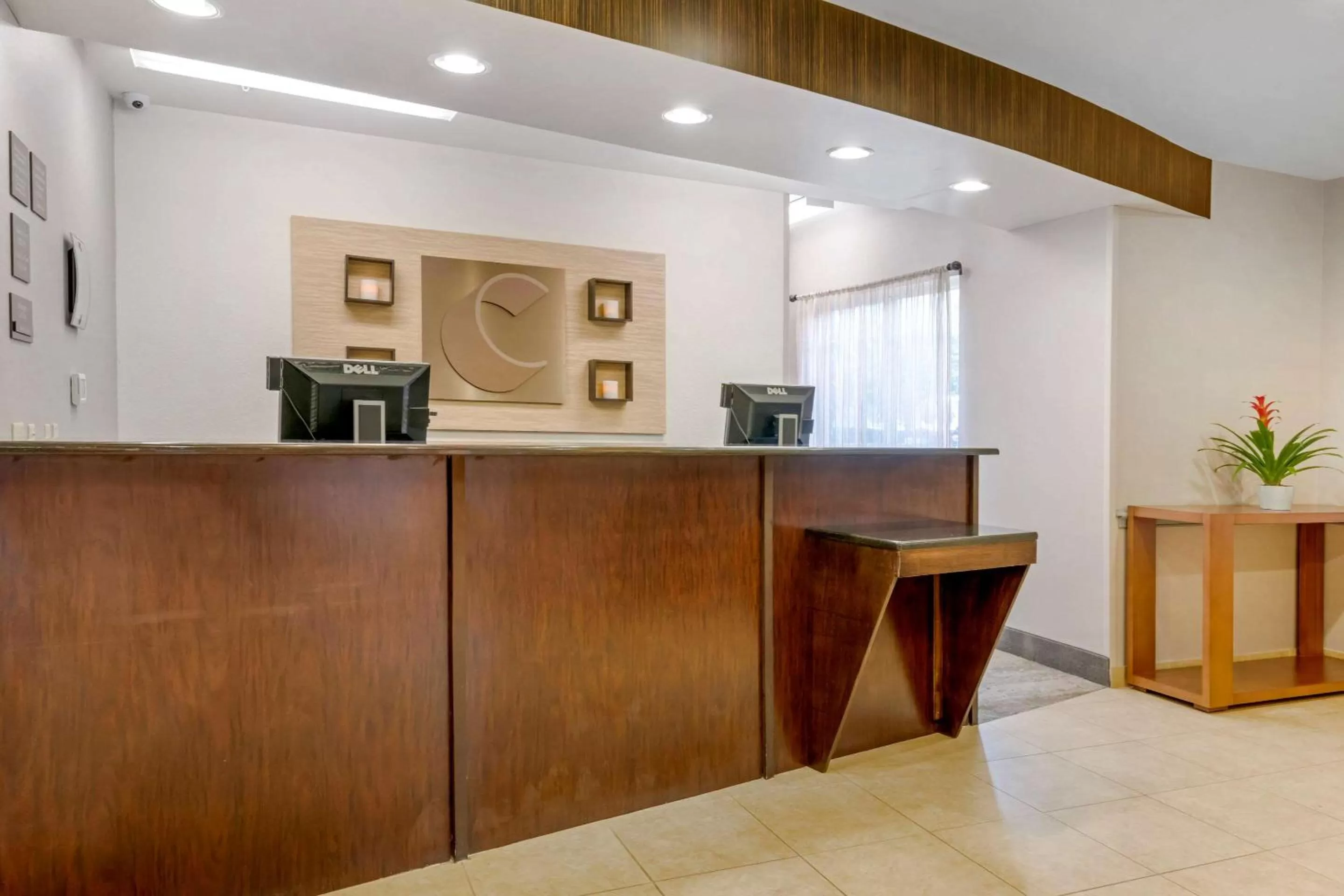 Lobby or reception in Comfort Suites Near Universal Orlando Resort