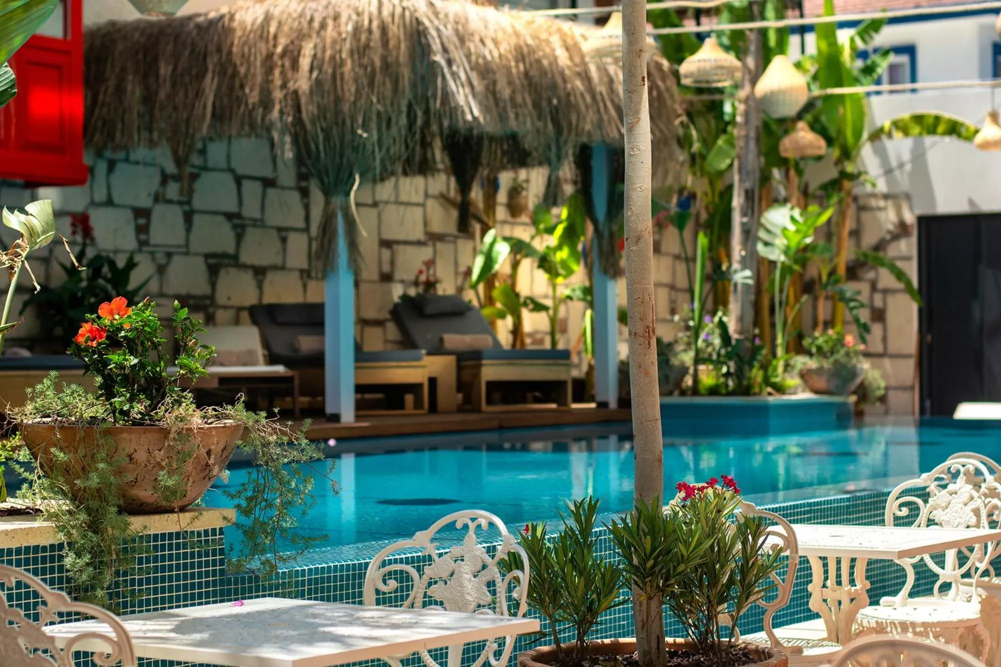 Swimming pool in TNR Otel & Spa