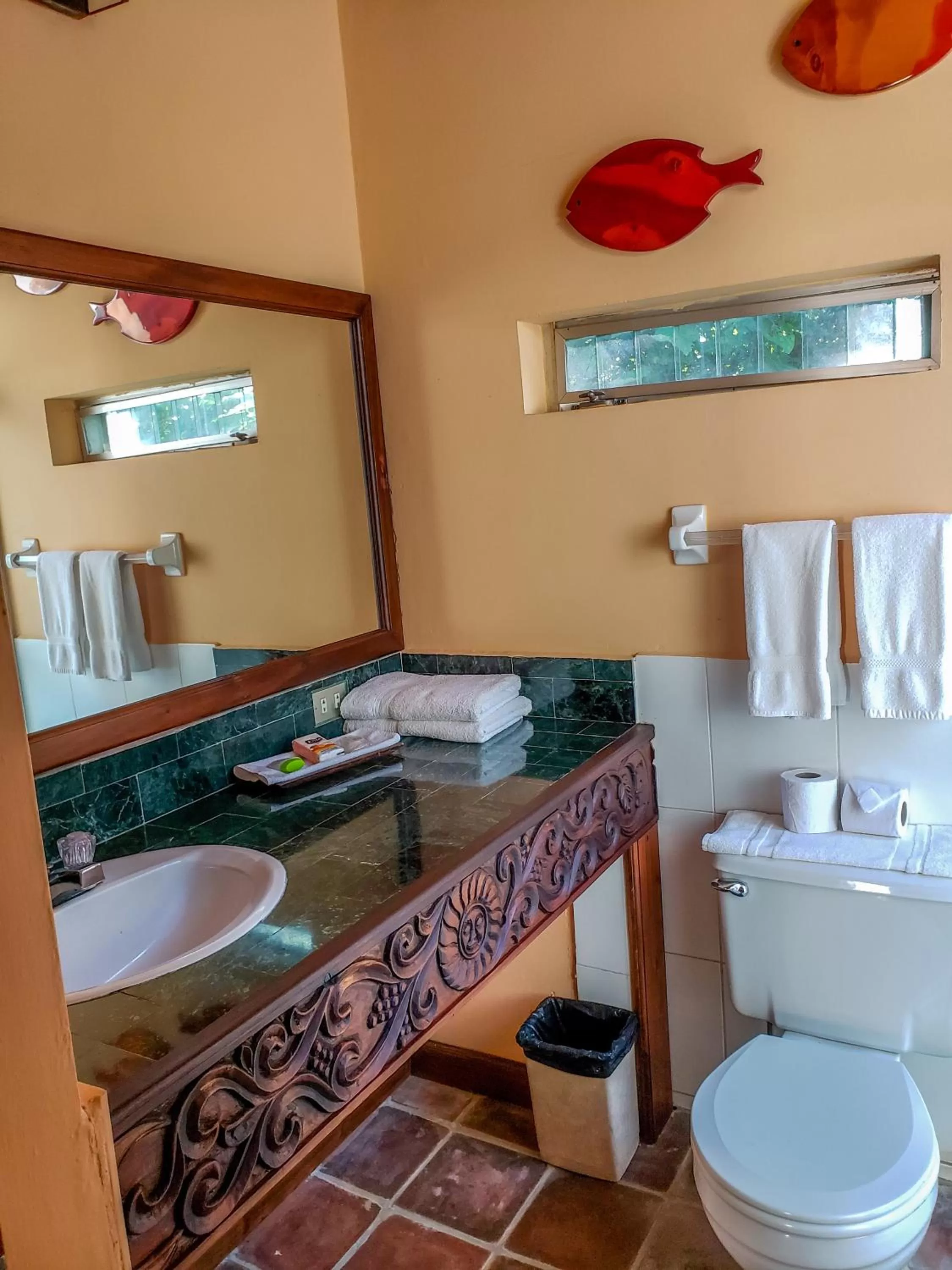Bathroom in Hotel San Buenaventura de Atitlán