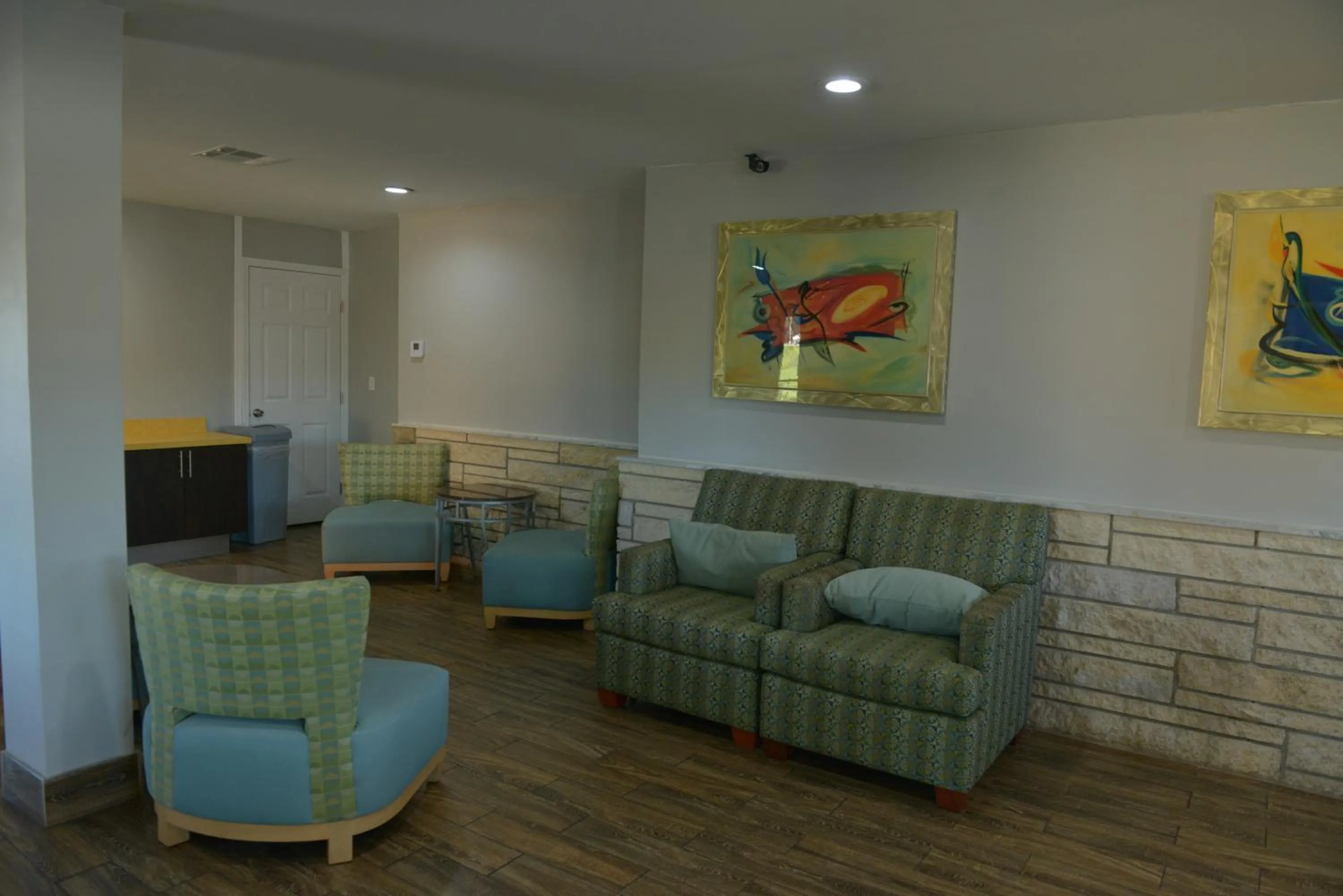 Breakfast in Rodeway Inn & Suites Winter Haven Chain of Lakes